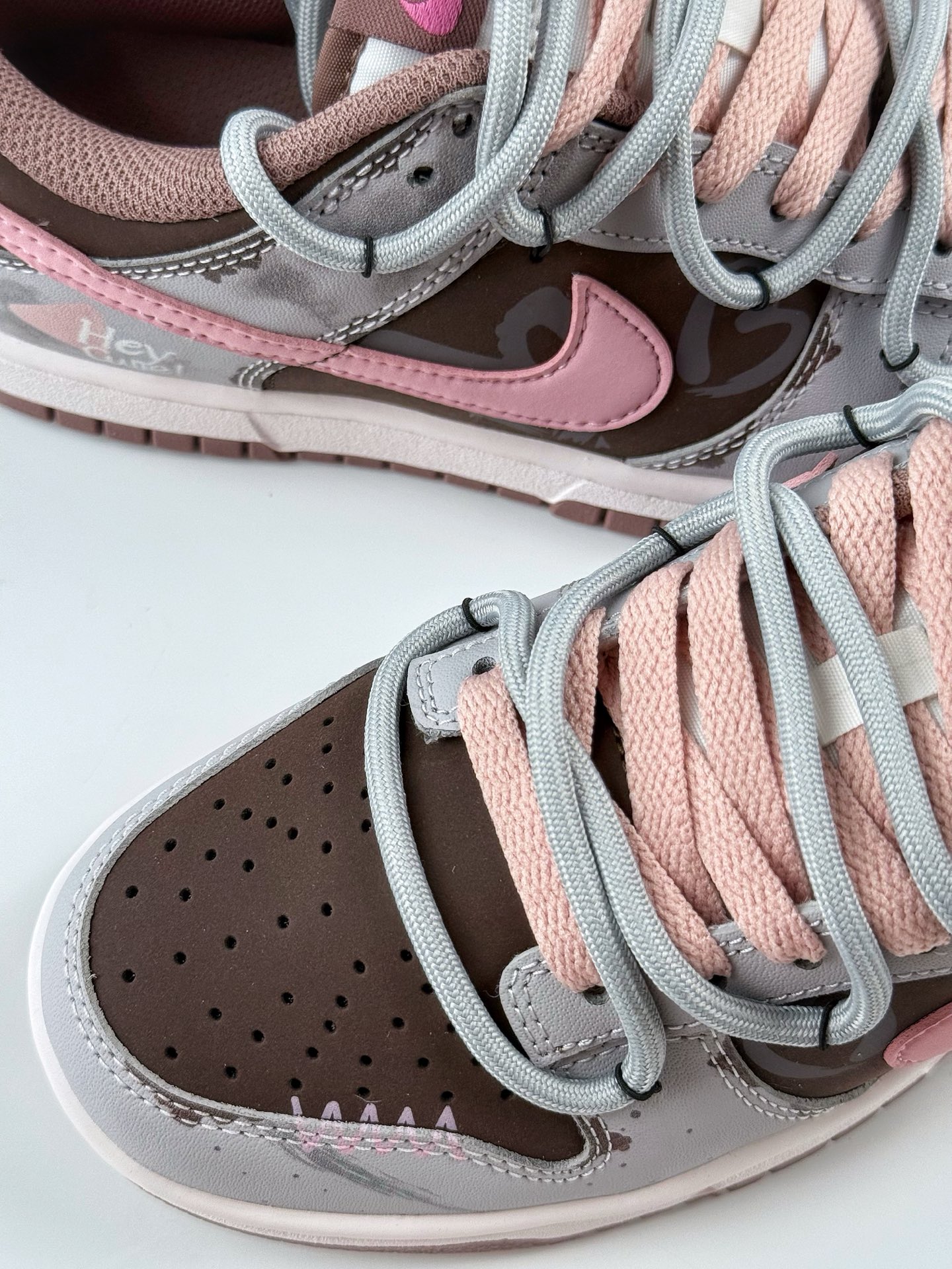 280 Nike SB Dunk Low 考拉派对 粉梦副歌 甜酷辣妹 解构 粉棕黑 FZ3611-208