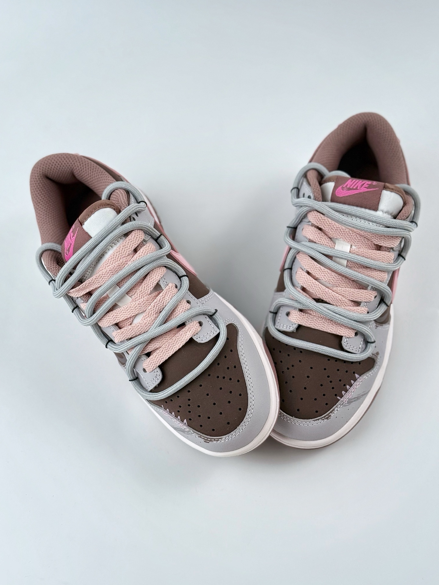 280 Nike SB Dunk Low 考拉派对 粉梦副歌 甜酷辣妹 解构 粉棕黑 FZ3611-208