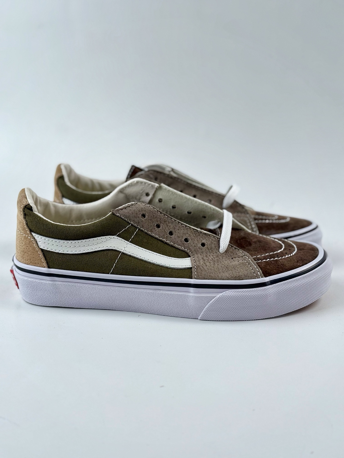 140 VANS范斯Sk8-Low 2022夏季新款 复古棕绿拼接低帮情侣运动休闲帆布鞋滑板鞋 VN0A4UUKB7