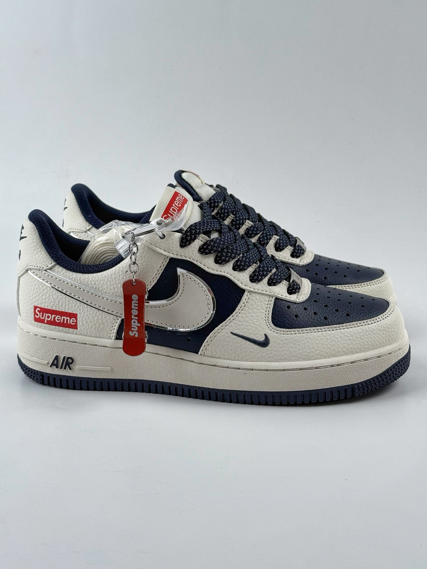 260 Nike Air Force 1 Low 07 x Supreme 白蓝小钩满天星 HH7518-057
