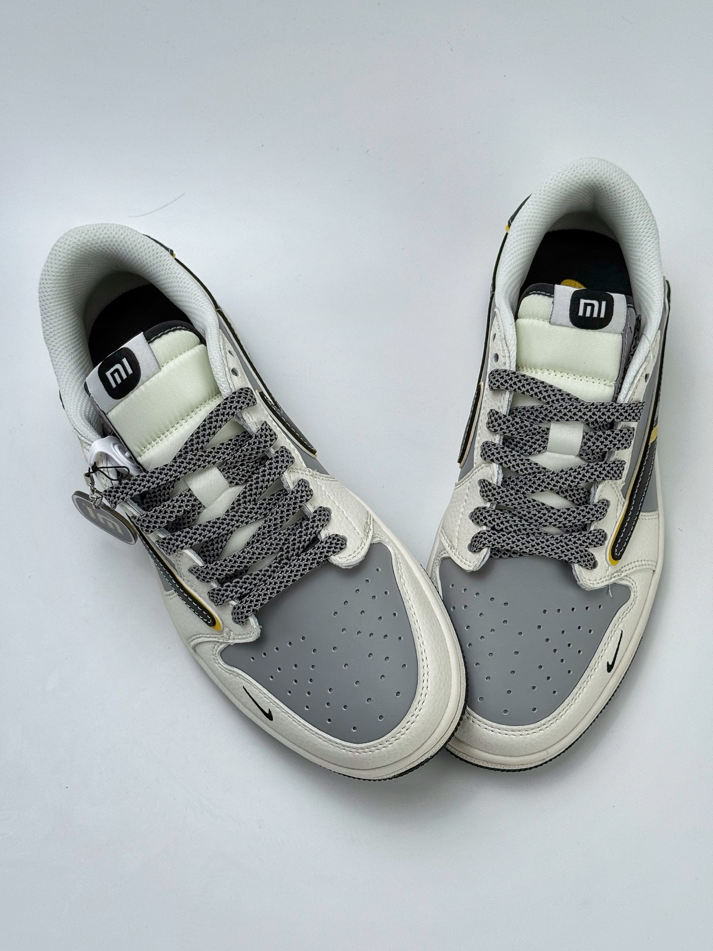 280 Travis Scott x Nike Air Jordan 1 Low SU7 Ultra Air Jordan 1 Low 反转白灰黄小钩满天星倒钩 XX3168-162