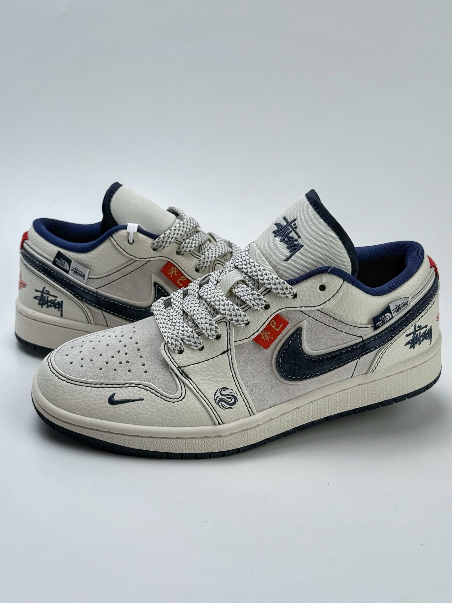 280 Air Jordan 1 Retro Low x Stussy 蛇年限定 白蓝小钩满天星 YX5066-316