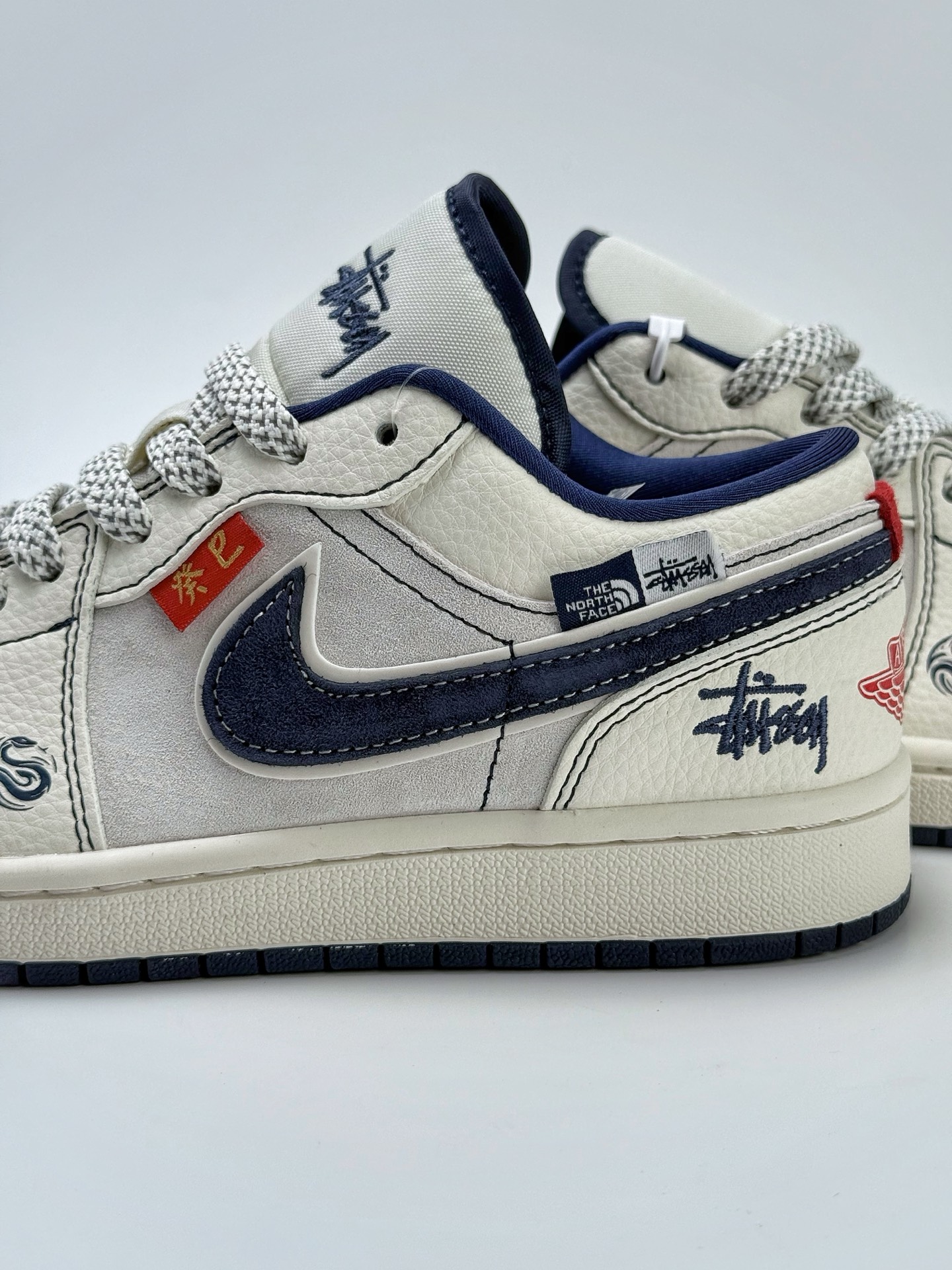 280 Air Jordan 1 Retro Low x Stussy 蛇年限定 白蓝小钩满天星 YX5066-316