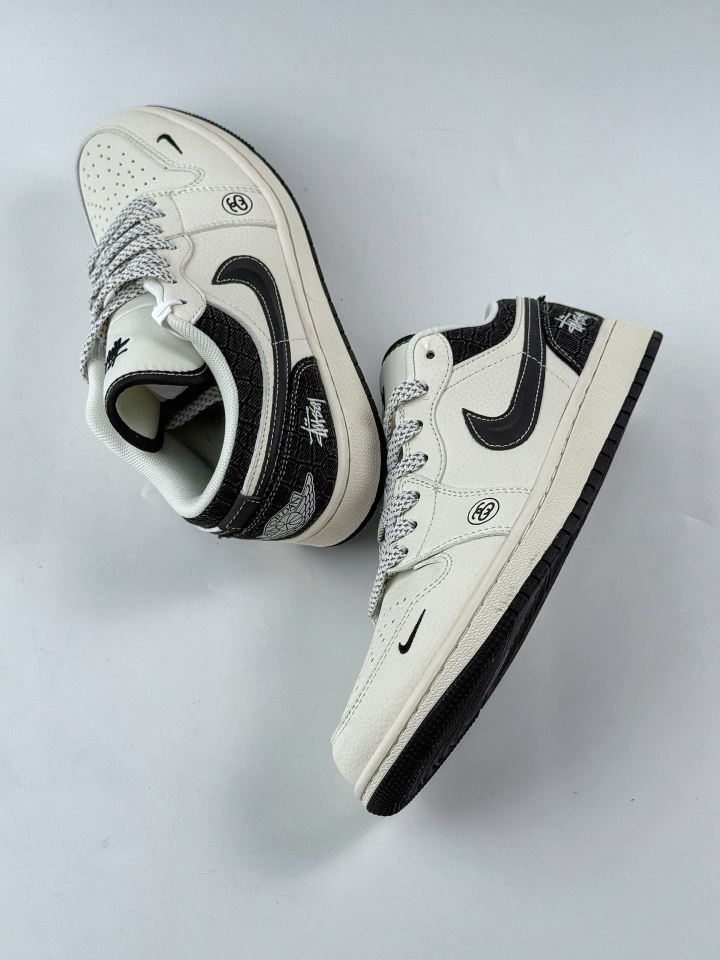 280 Air Jordan 1 Retro Low x Stussy 白黑牛仔布小钩满天星 XS6086-561