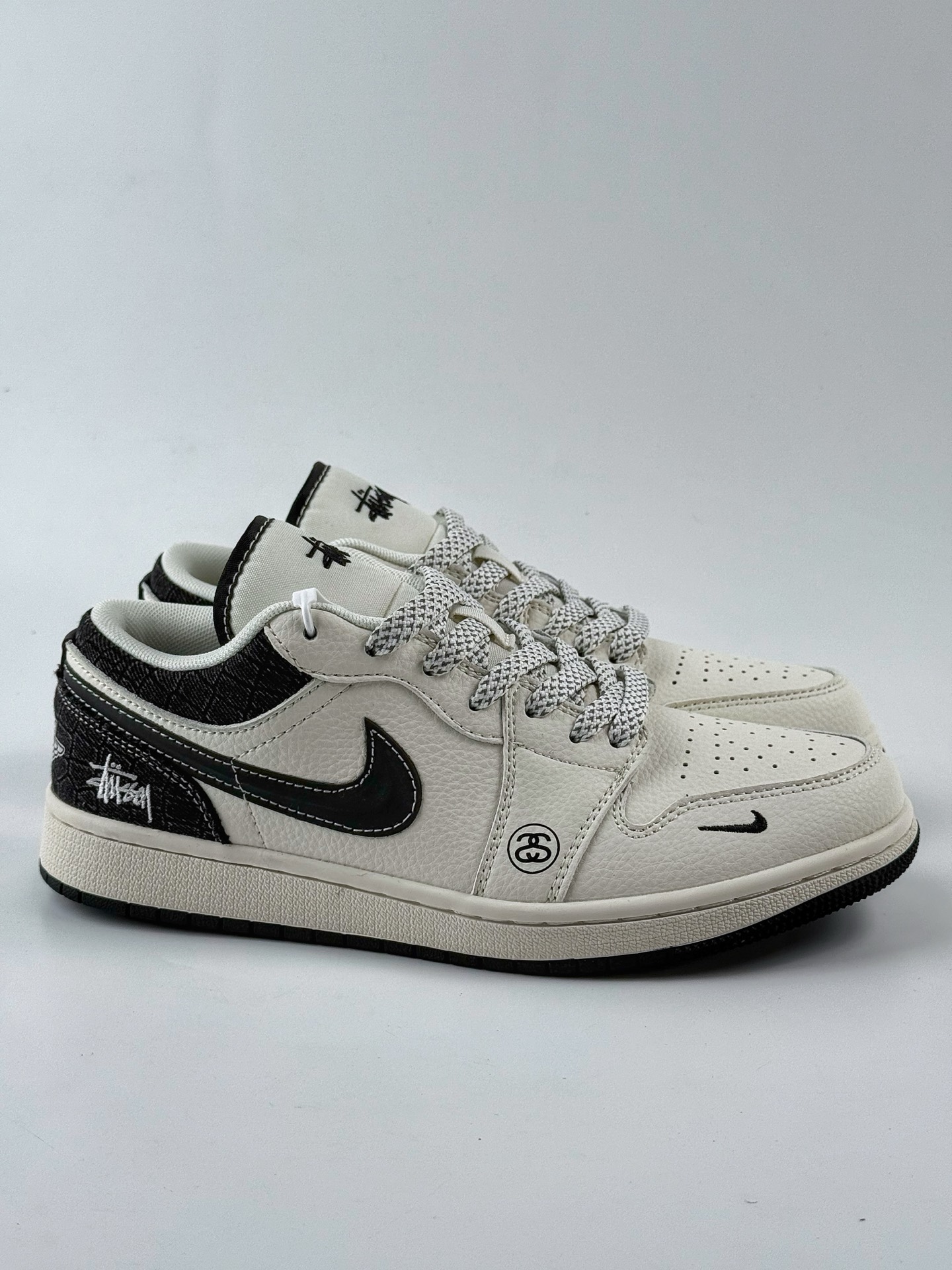 280 Air Jordan 1 Retro Low x Stussy 白黑牛仔布小钩满天星 XS6086-561