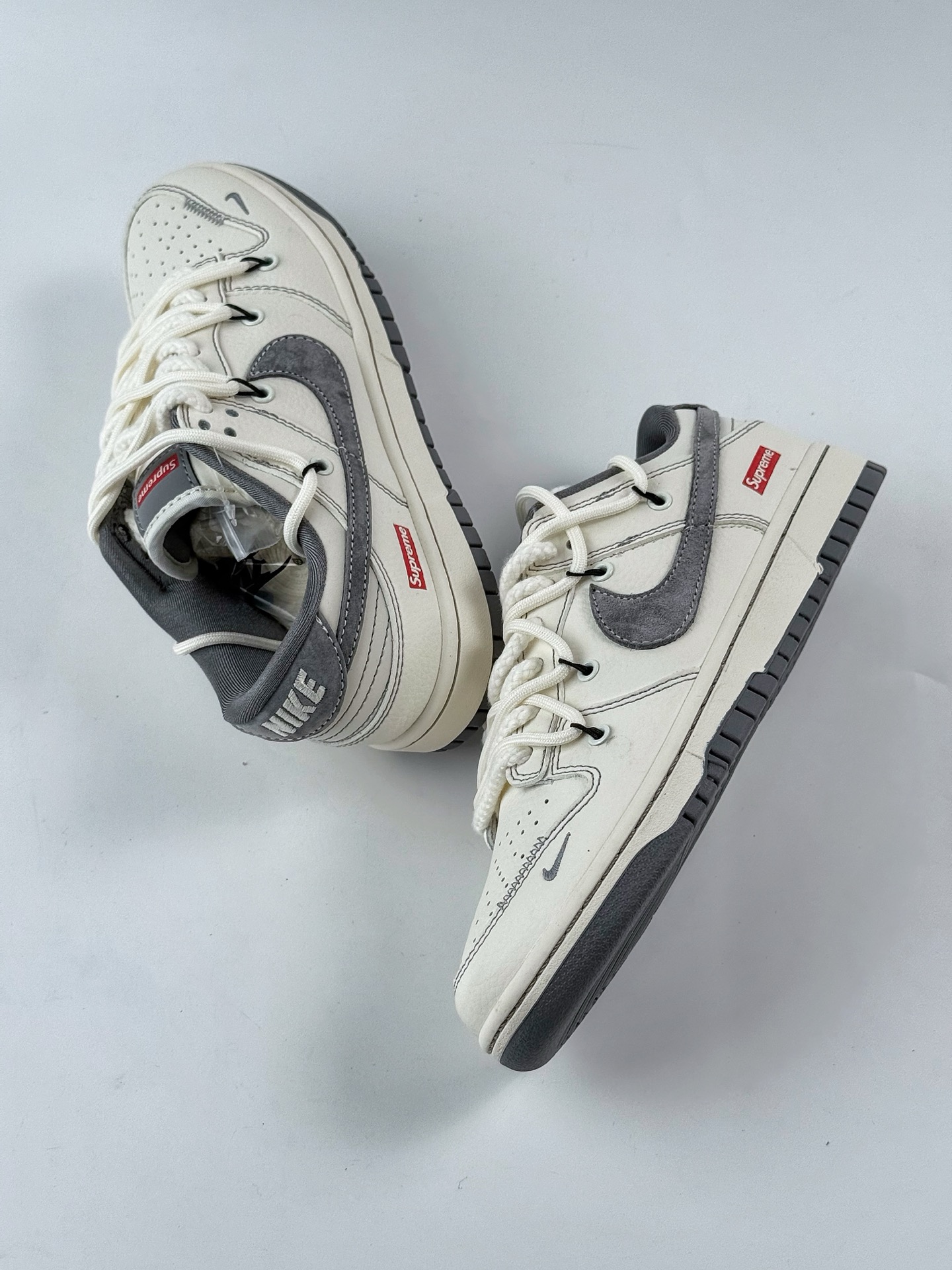 300 Nike SB Dunk Low x Supreme 白灰小钩麻绳绑带 YX5066-281