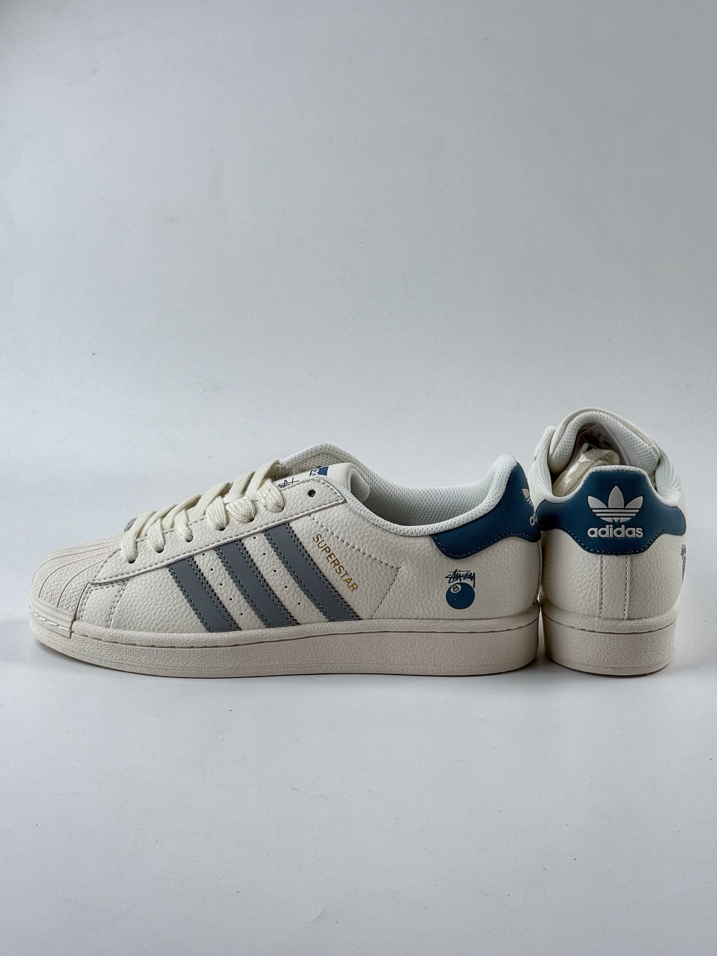 220 AD Originals Superstar x Stussy 白灰蓝 HD2202