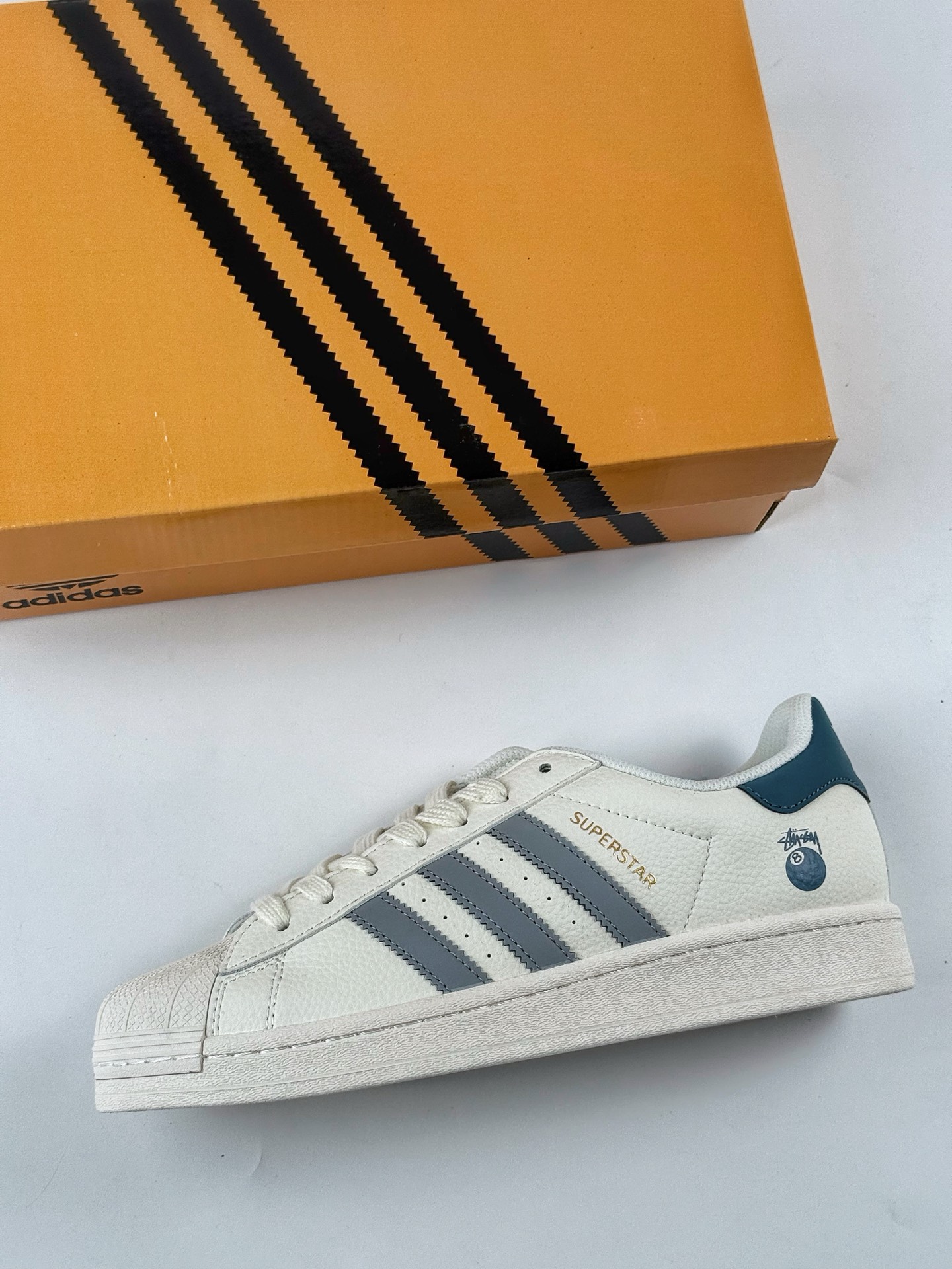 220 AD Originals Superstar x Stussy 白灰蓝 HD2202