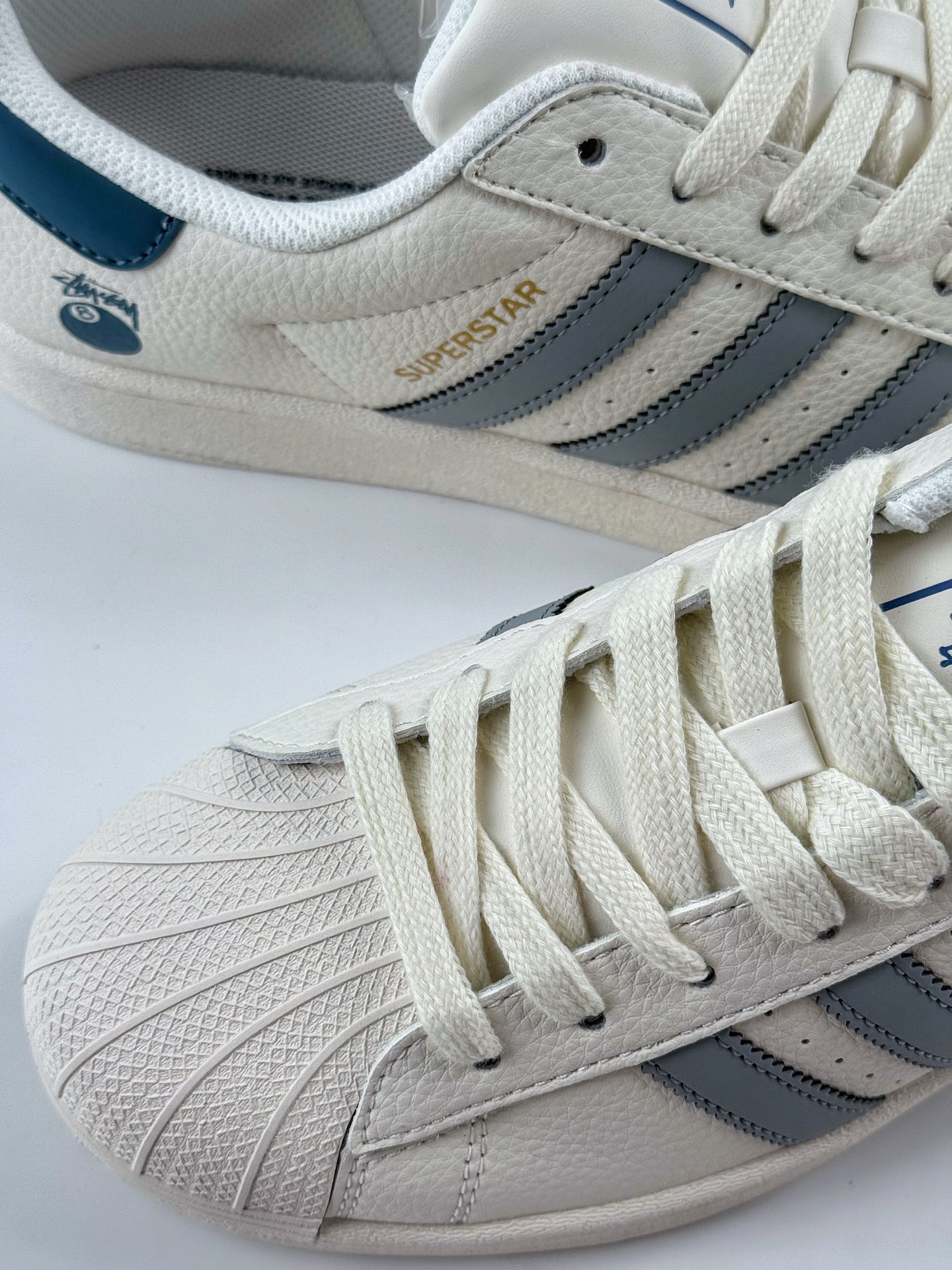 220 AD Originals Superstar x Stussy 白灰蓝 HD2202