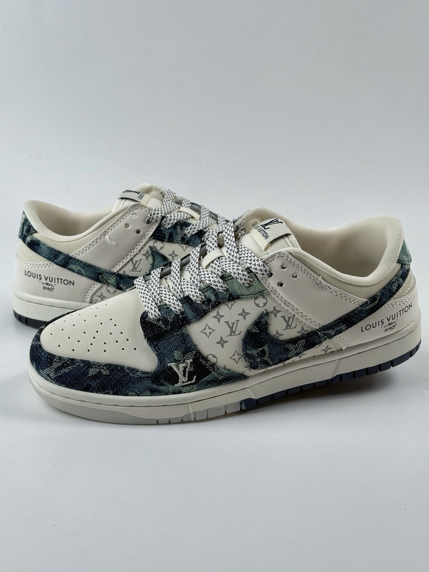 280 Nike SB Dunk Low x Louis Vuitton 白蓝牛仔布满天星 CH8311-288