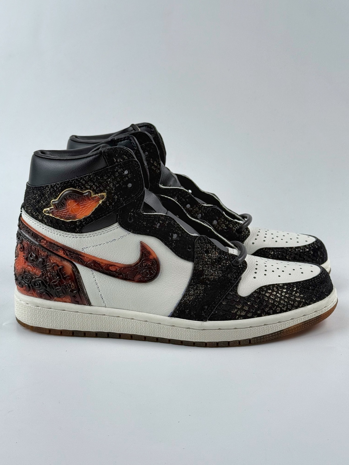 350 莞产原底面 市售最高版本 Air Jordan 1 Retro High XUANWU ”玄武” 亚洲限定蛇年CNY IB3165-091