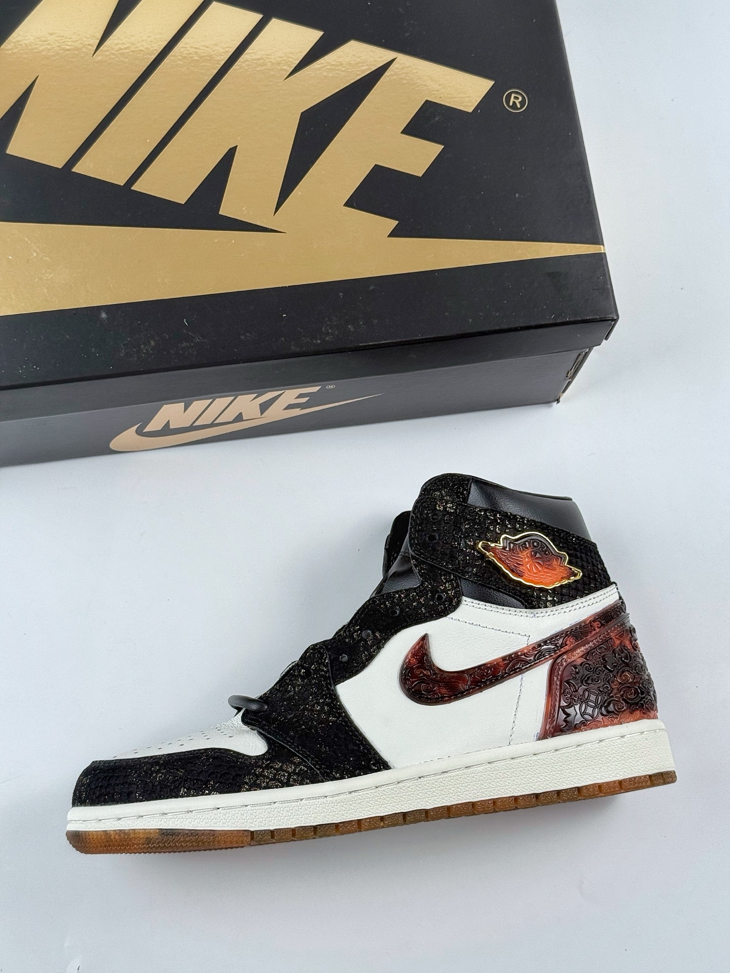 350 莞产原底面 市售最高版本 Air Jordan 1 Retro High XUANWU ”玄武” 亚洲限定蛇年CNY IB3165-091