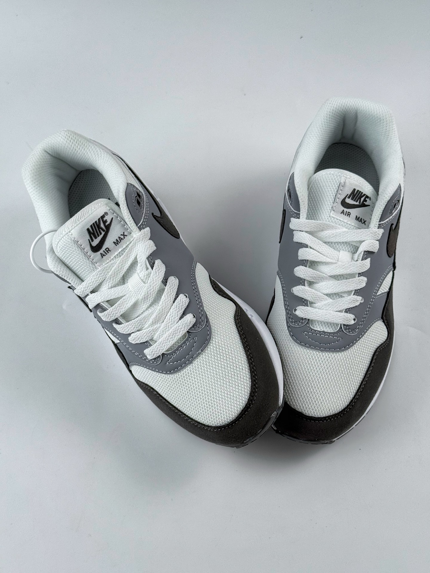 210 Nike Air Max 1 黑白灰 复古休闲跑步鞋 HM9936-001