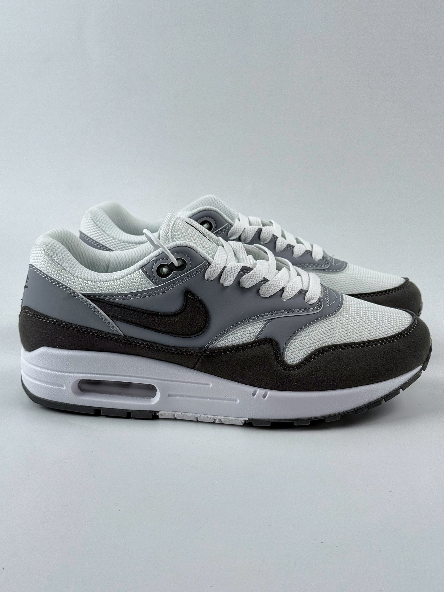 210 Nike Air Max 1 黑白灰 复古休闲跑步鞋 HM9936-001