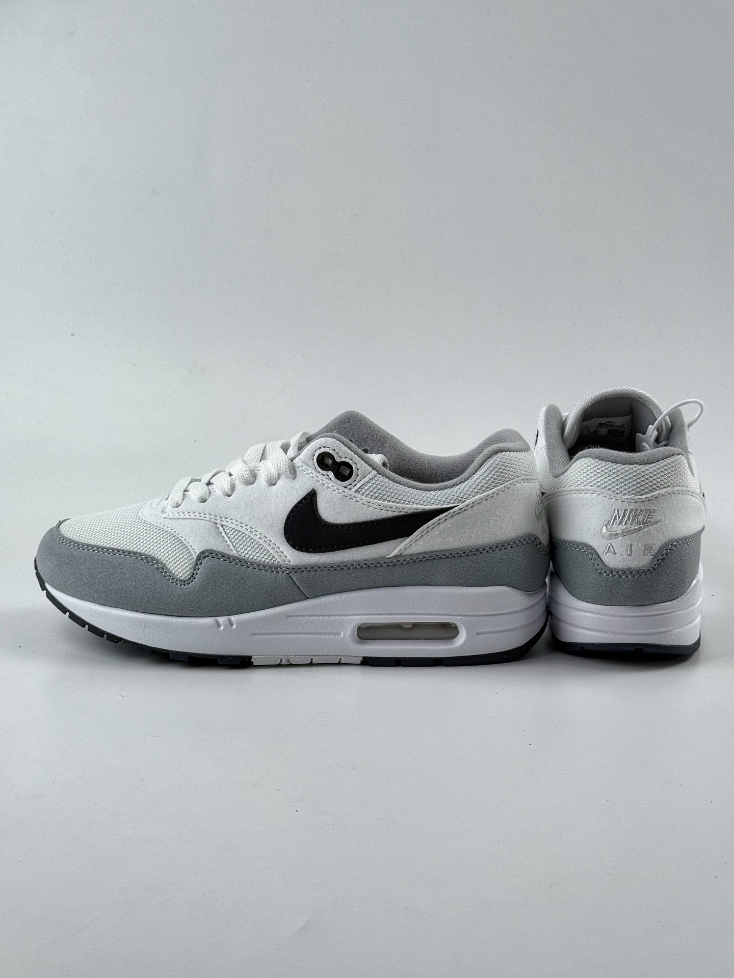 210 Nike Air Max 1 灰白黑 复古休闲跑步鞋 FZ5808-002