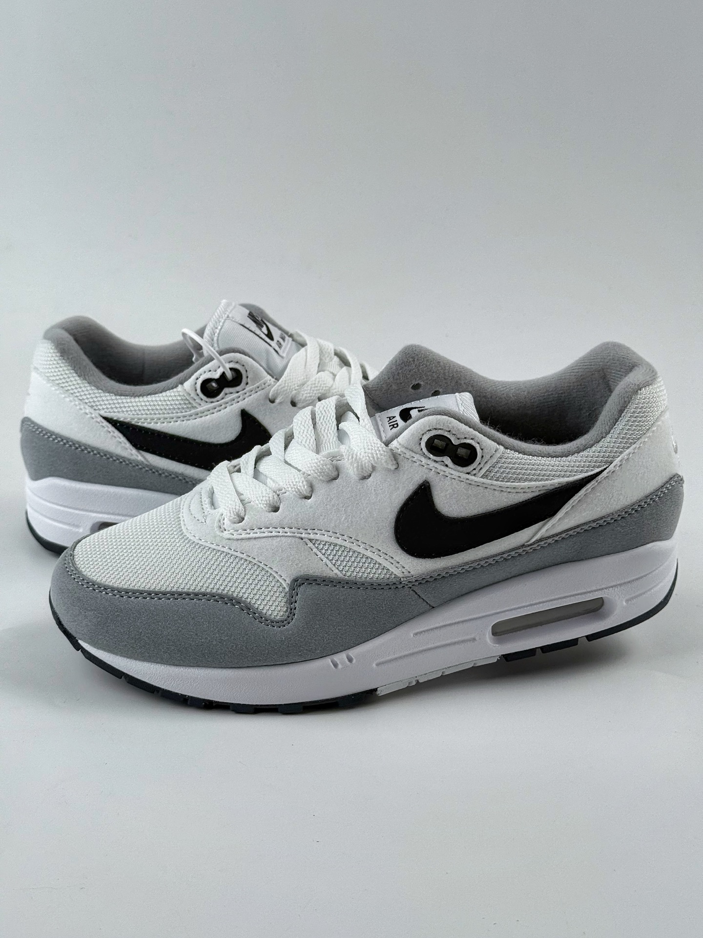 210 Nike Air Max 1 灰白黑 复古休闲跑步鞋 FZ5808-002
