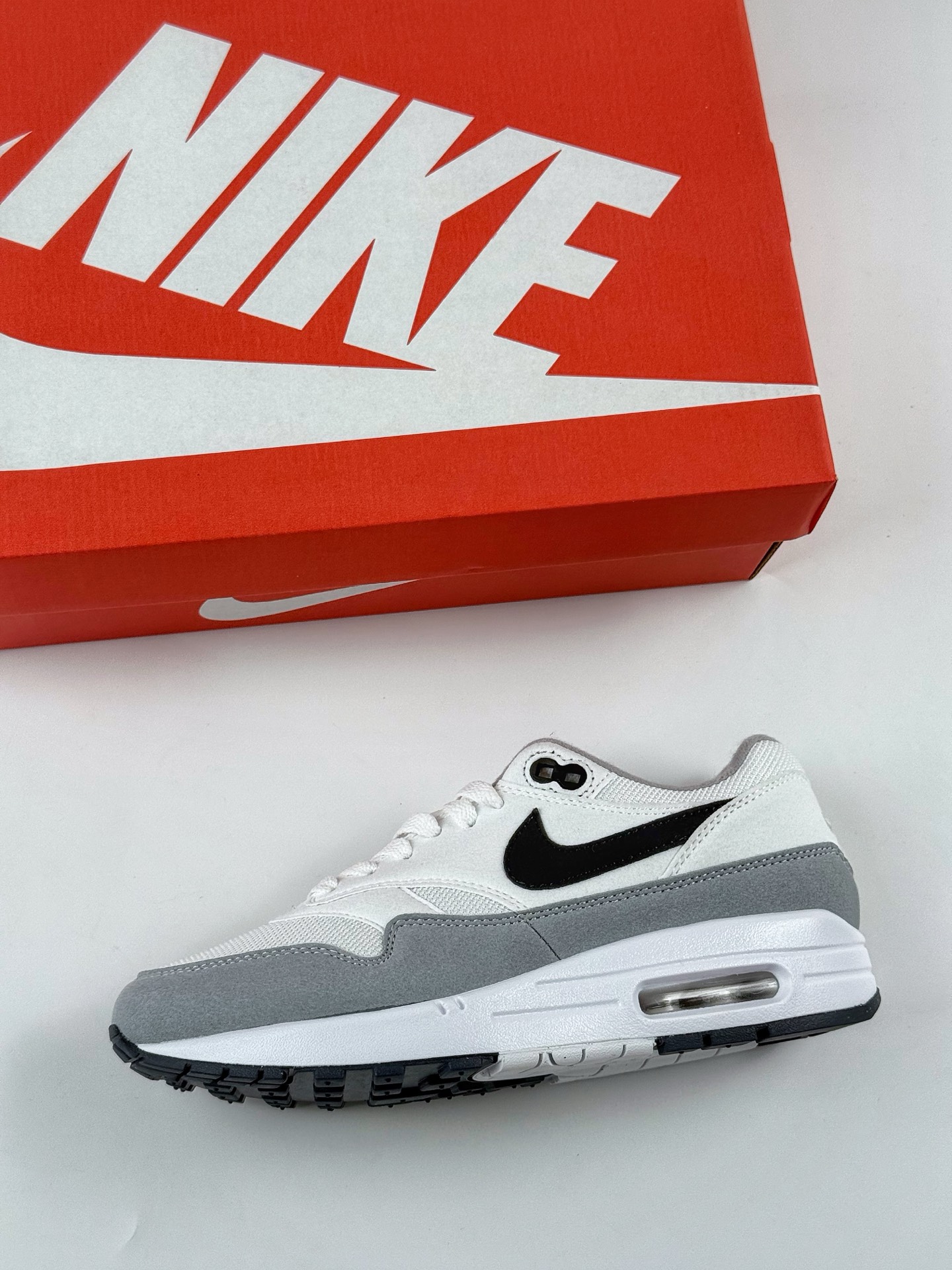 210 Nike Air Max 1 灰白黑 复古休闲跑步鞋 FZ5808-002