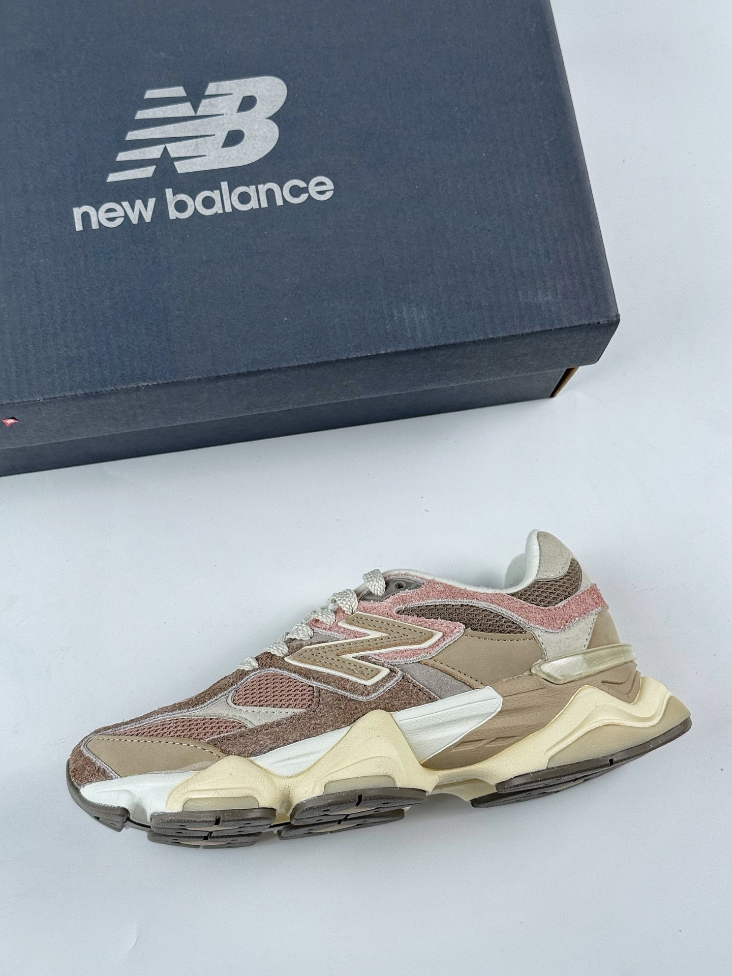 210 Joe Freshgoods x New Balance 版本 NB9060 联名款 复古休闲运动慢跑鞋 U9060NBT
