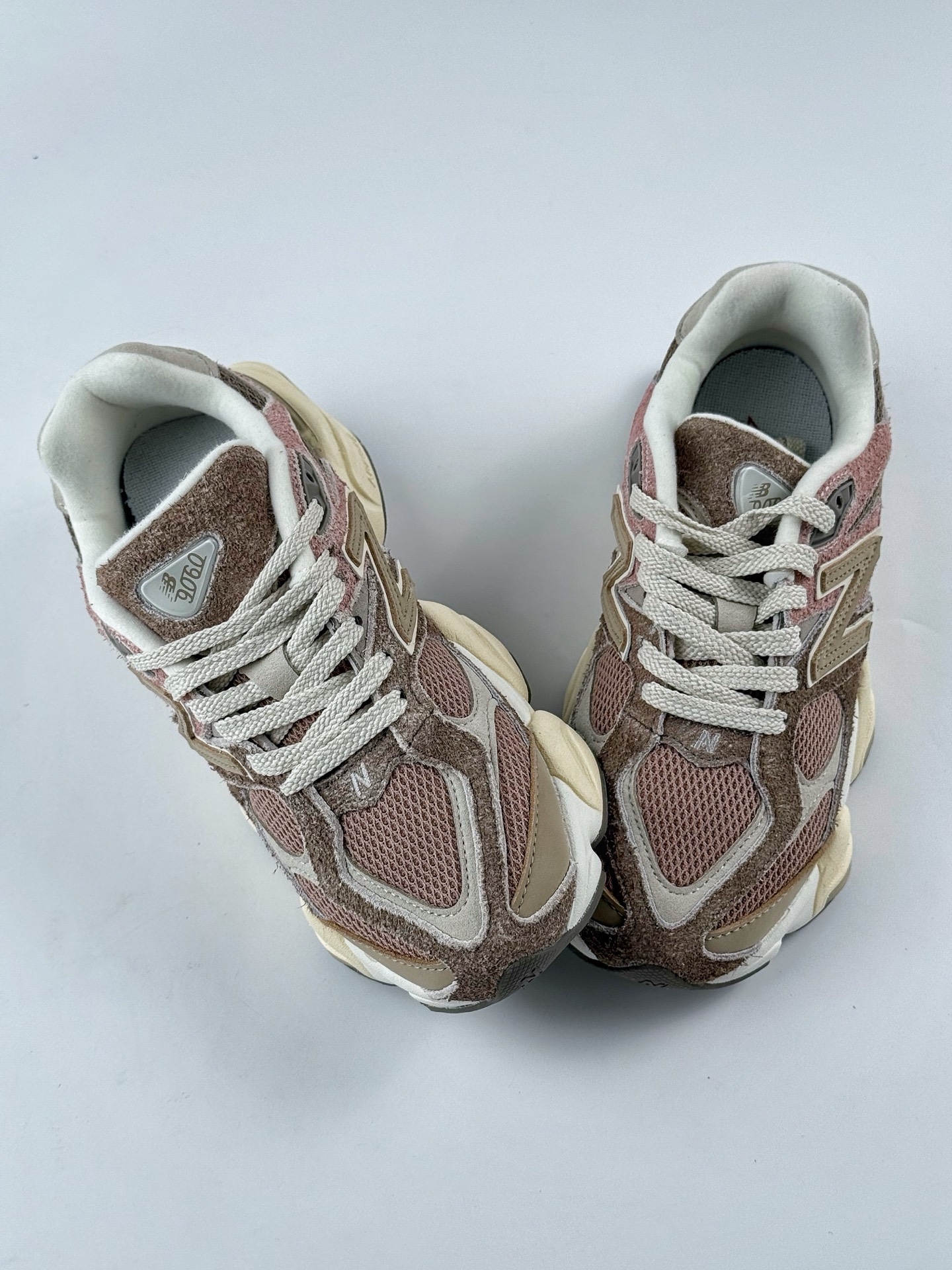 210 Joe Freshgoods x New Balance 版本 NB9060 联名款 复古休闲运动慢跑鞋 U9060NBT