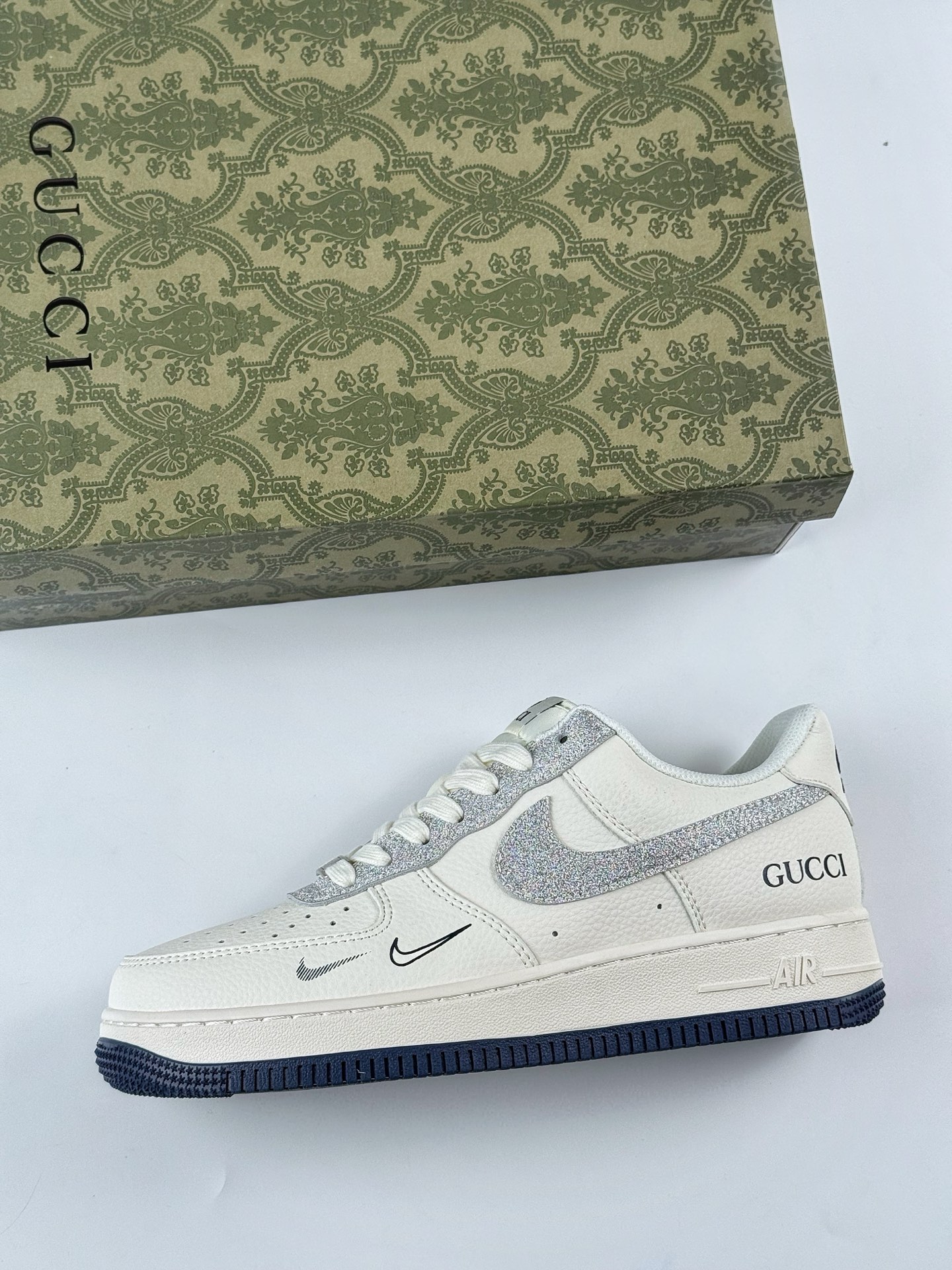 Nike Air Force 1 Low 07 x GUCCI 白灰双小钩 XS1958-546