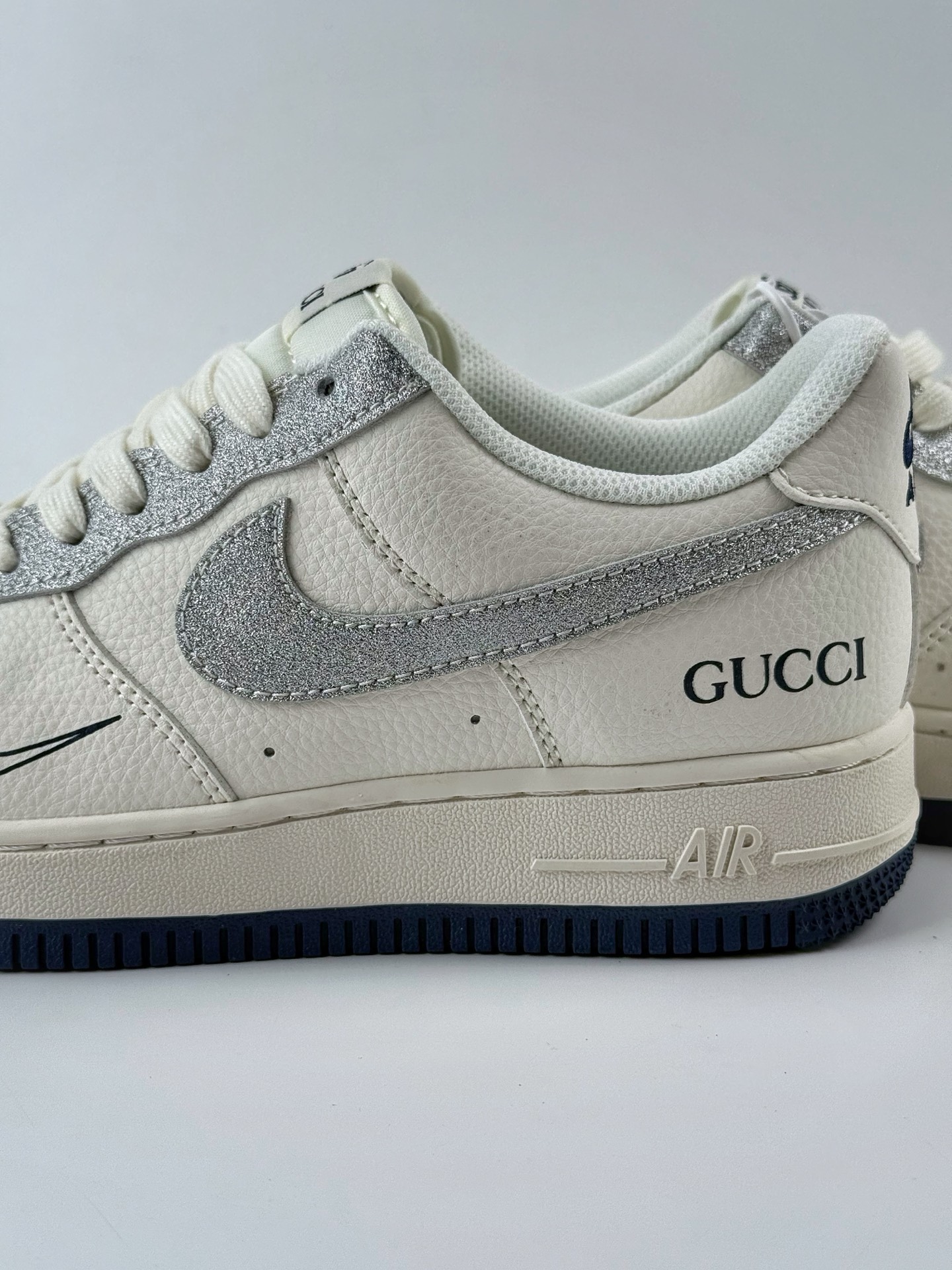 Nike Air Force 1 Low 07 x GUCCI 白灰双小钩 XS1958-546