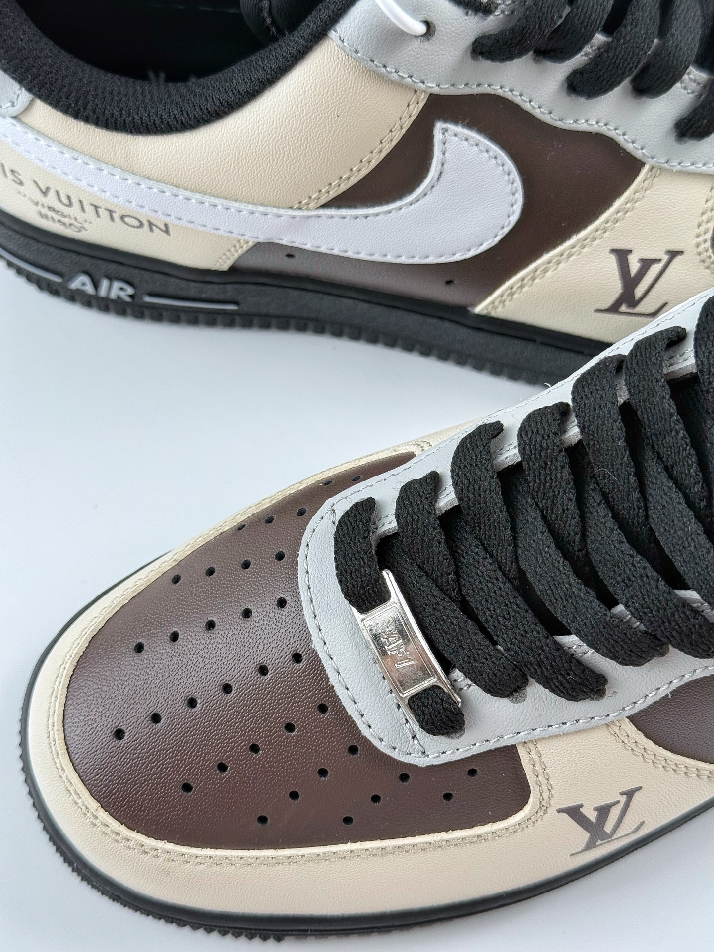 Nike Air Force 1 Low 07 x Louis Vuitton 米棕黑 808788-625