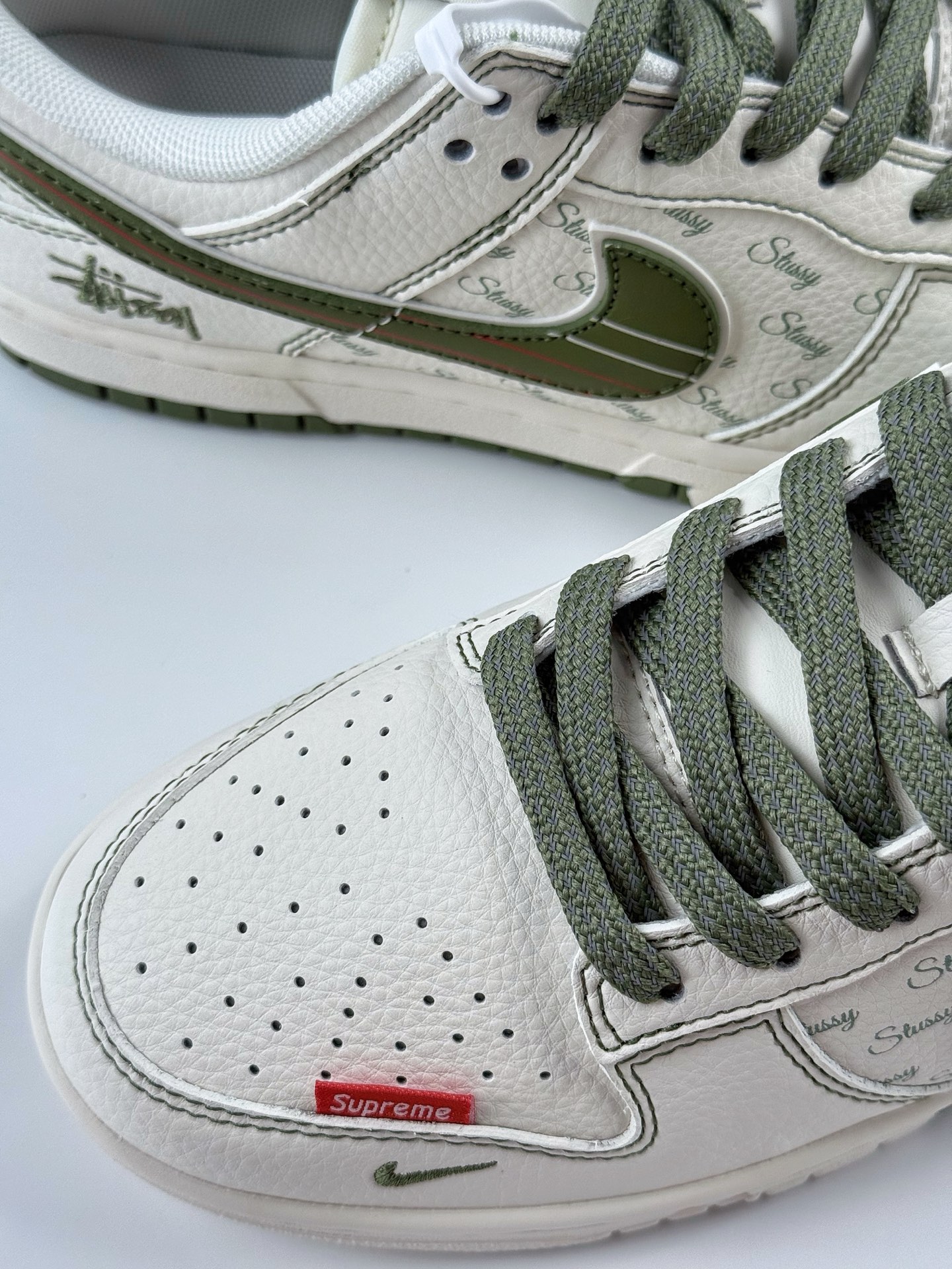 Nike SB Dunk Low x Stussy 白绿小钩满天星 XS6089-533