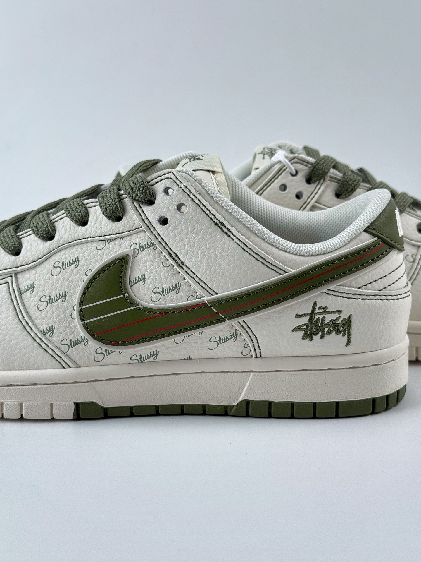 Nike SB Dunk Low x Stussy 白绿小钩满天星 XS6089-533