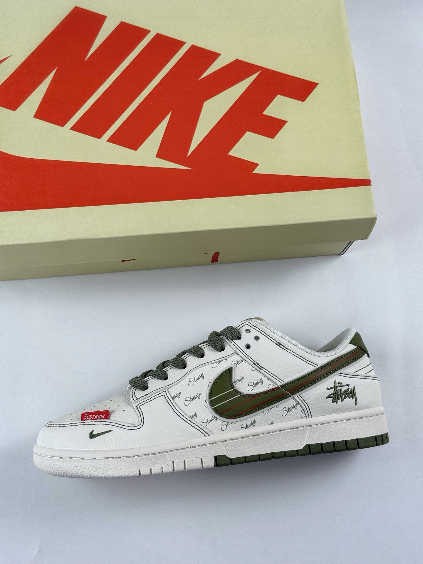 Nike SB Dunk Low x Stussy 白绿小钩满天星 XS6089-533
