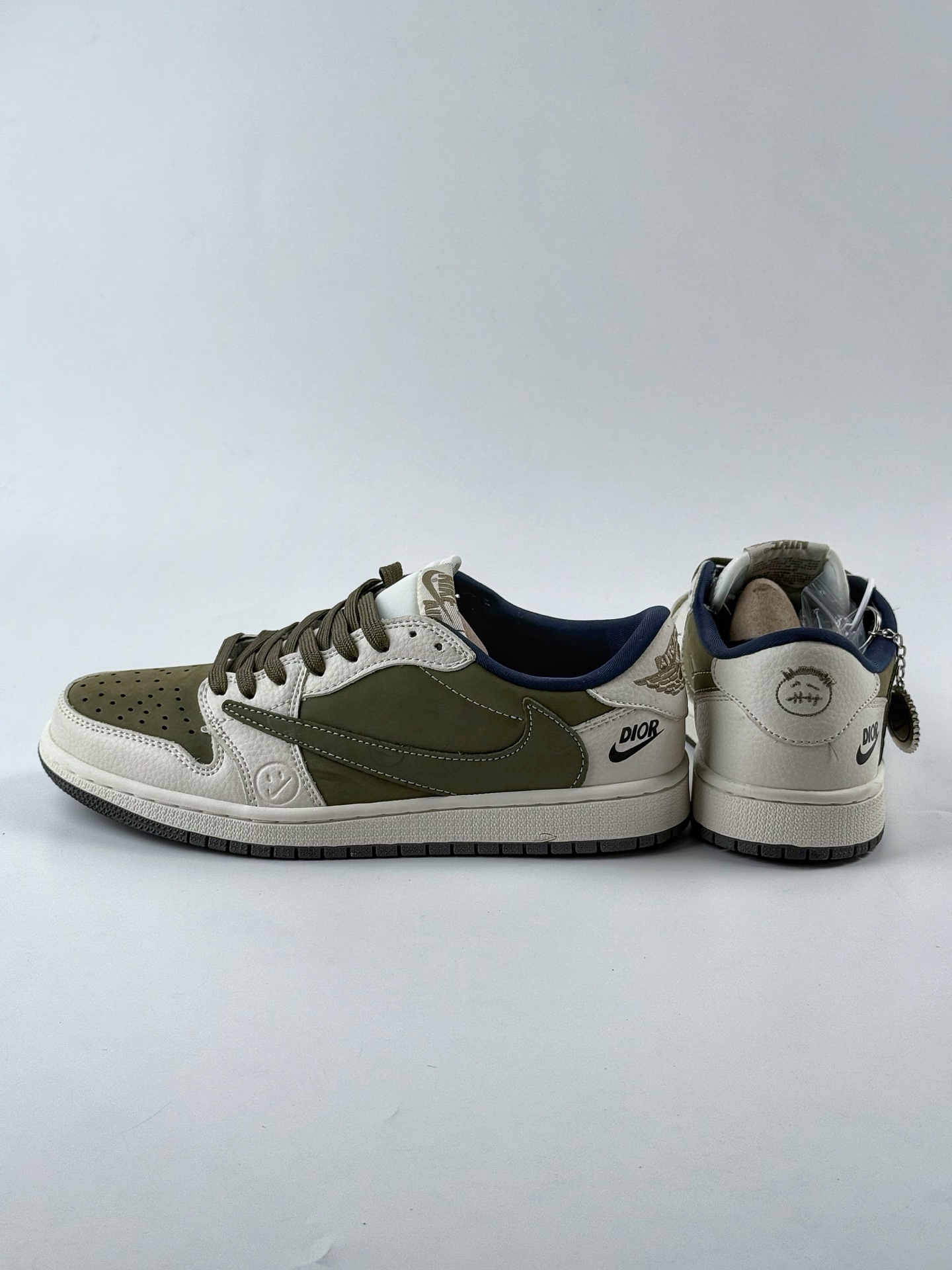 Travis Scott x Nike Air Jordan 1 Low x DIOR Air Jordan 1 Low 反转白绿小钩倒钩 LD2025-008