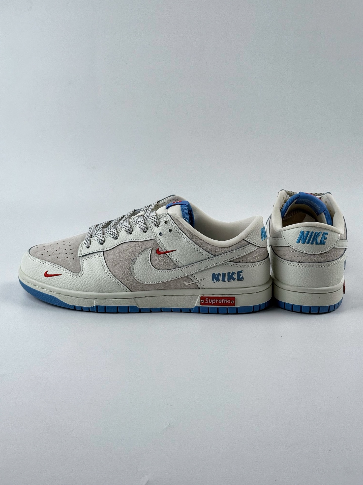 Nike SB Dunk Low x Supreme 白蓝红三小钩满天星 SC9207-411