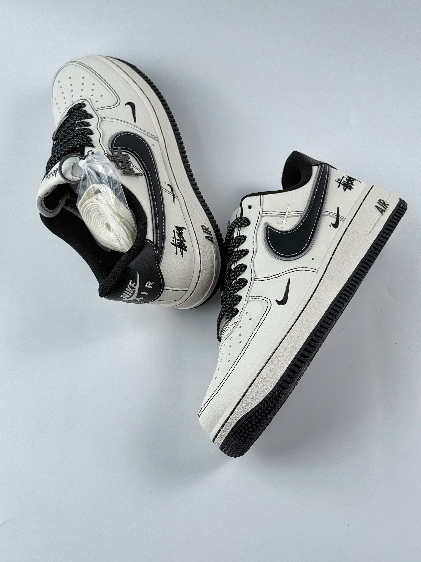 Nike Air Force 1 Low 07 x Stussy 白黑三小钩满天星 HH7518-059