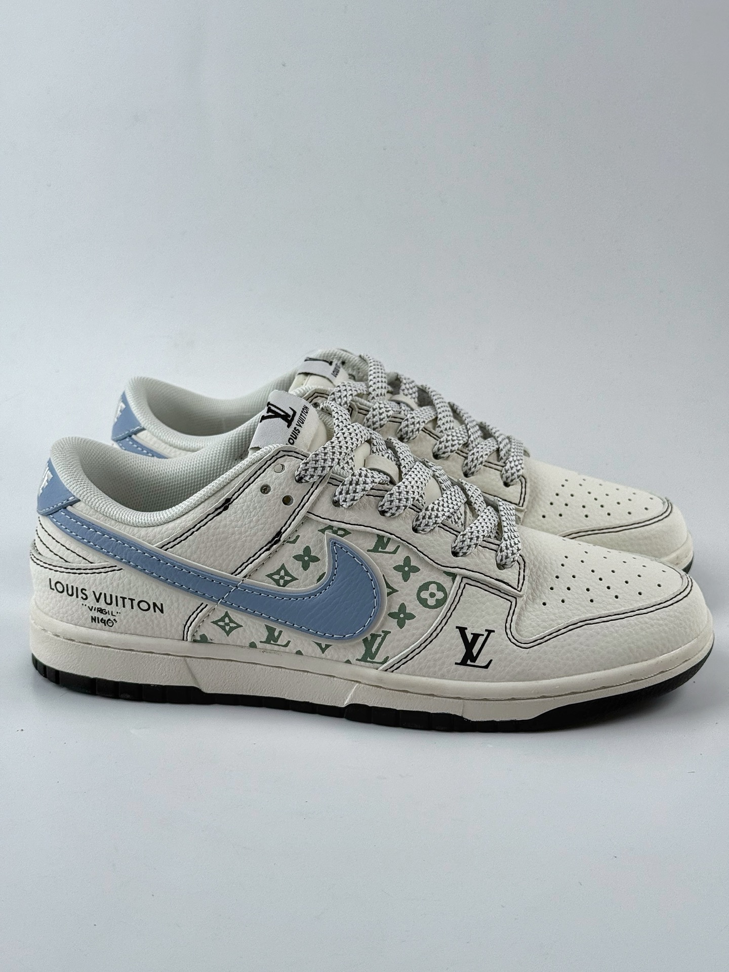 280 Nike SB Dunk Low x Louis Vuitton 白蓝满天星 XX3168-143