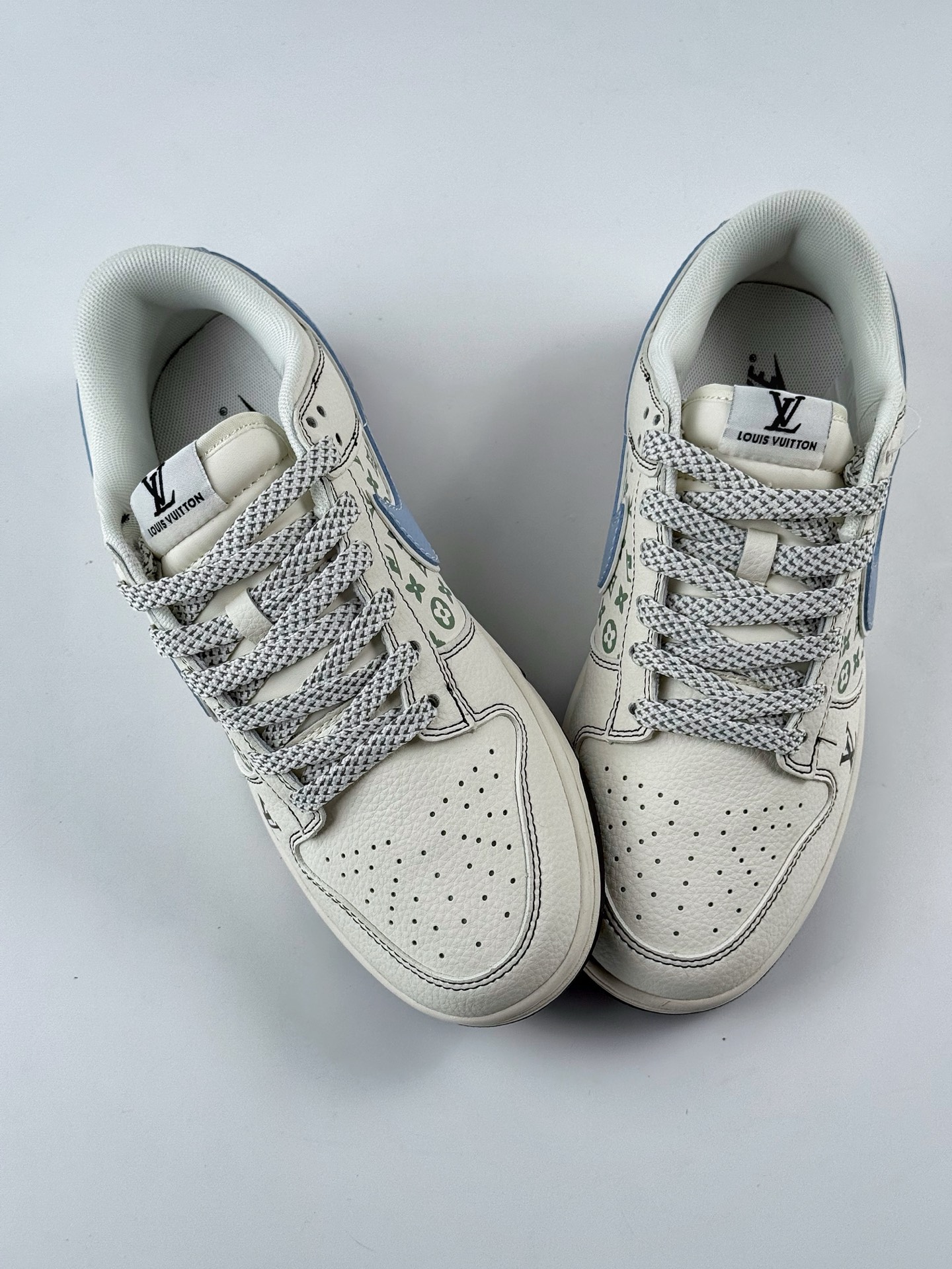 280 Nike SB Dunk Low x Louis Vuitton 白蓝满天星 XX3168-143