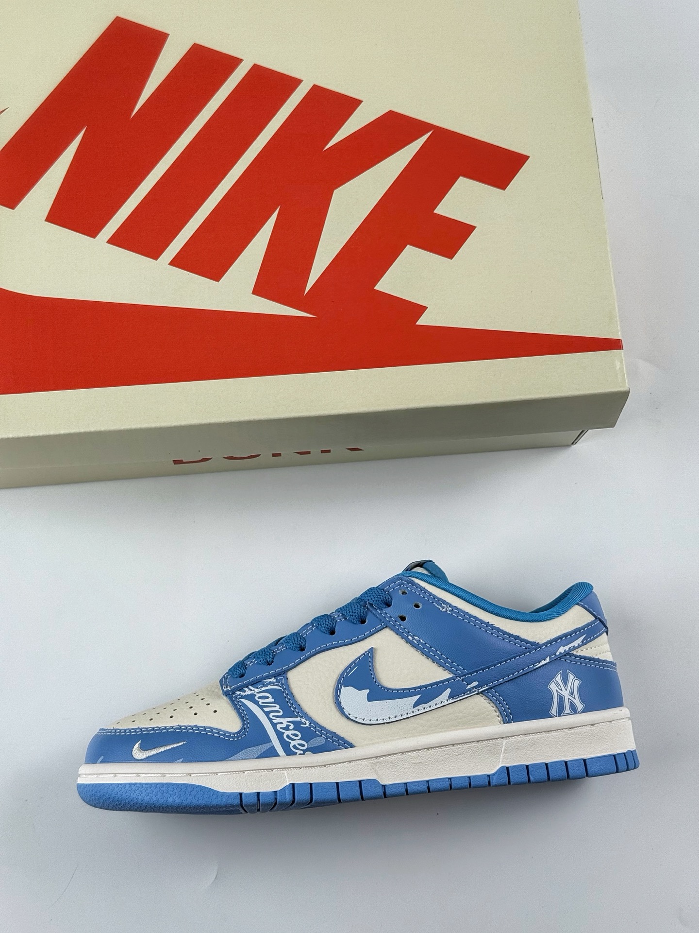 Nike SB Dunk Low x MLB 蓝白小钩 KK1333-036