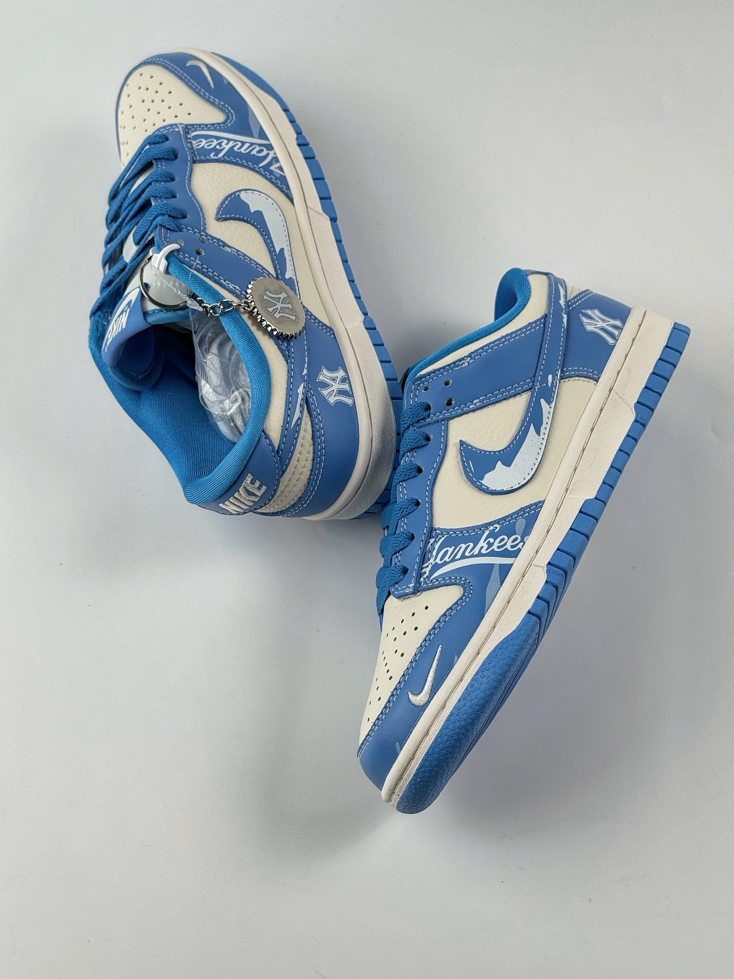 Nike SB Dunk Low x MLB 蓝白小钩 KK1333-036