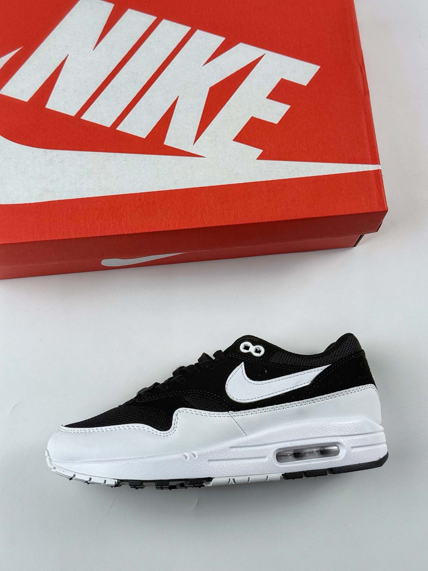 Nike Air Max 1 黑白 复古休闲跑步鞋 FZ5808-007
