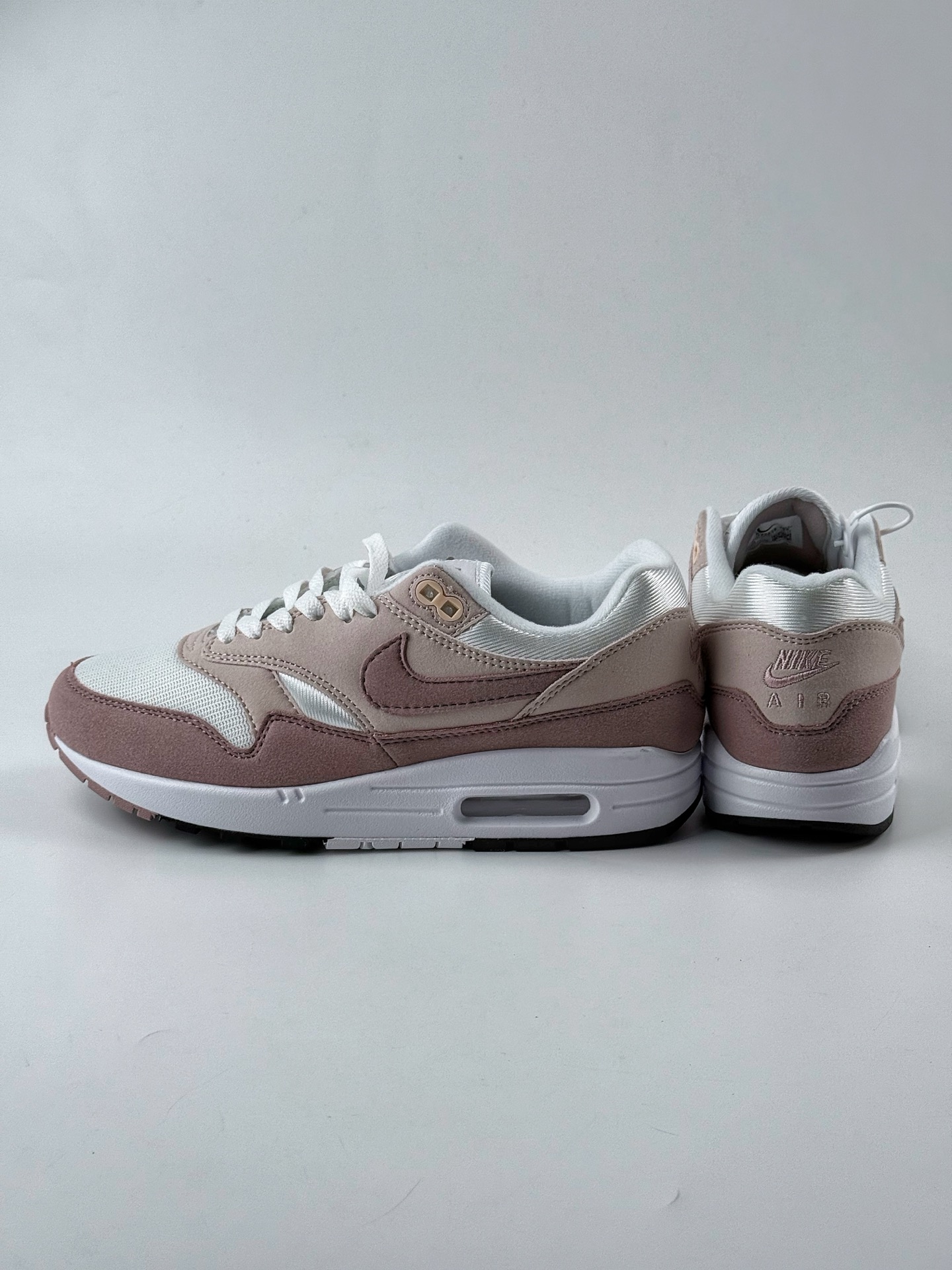 Nike Air Max 1 藕粉 复古休闲跑步鞋 DZ2628-106