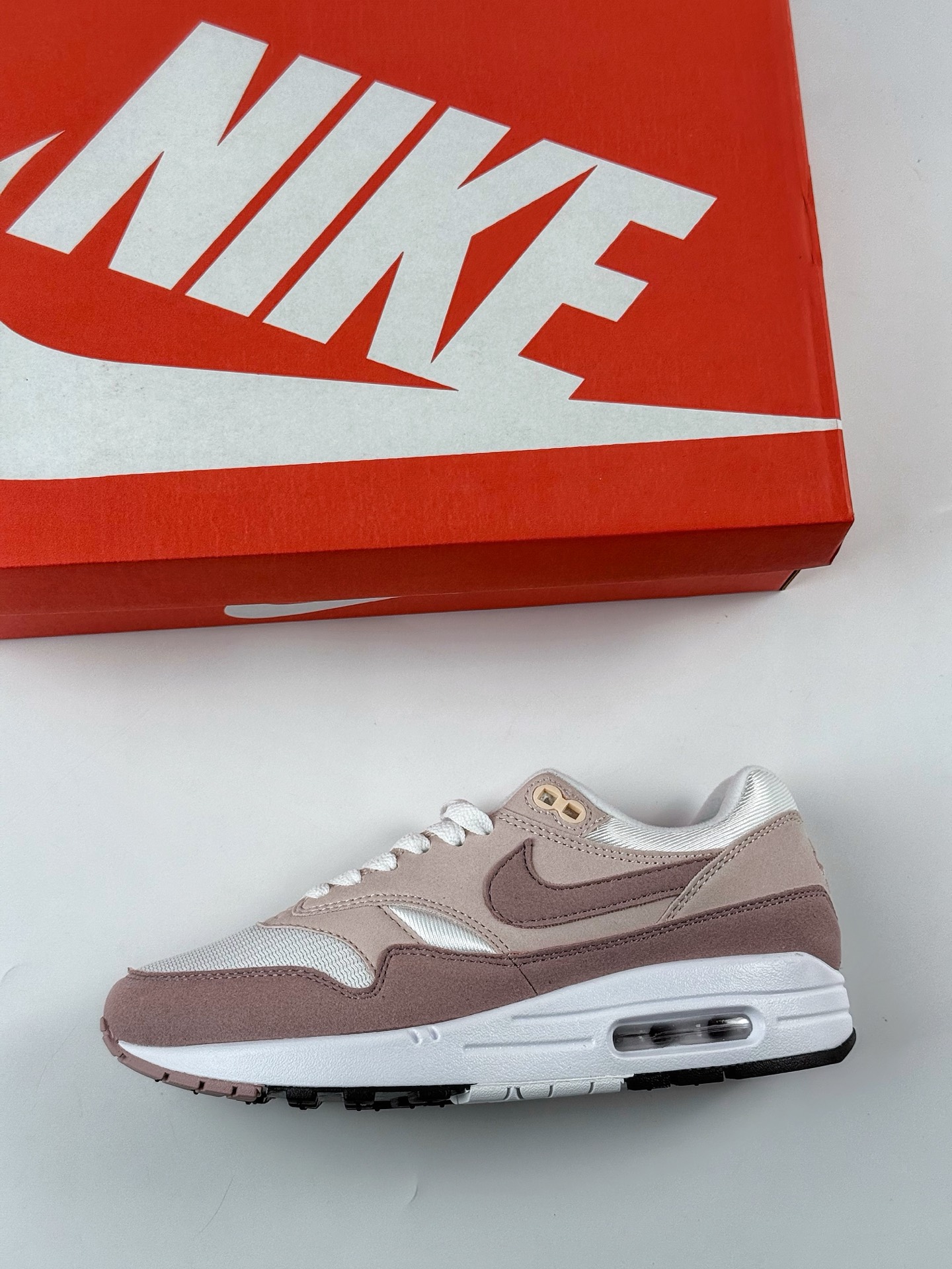 Nike Air Max 1 藕粉 复古休闲跑步鞋 DZ2628-106