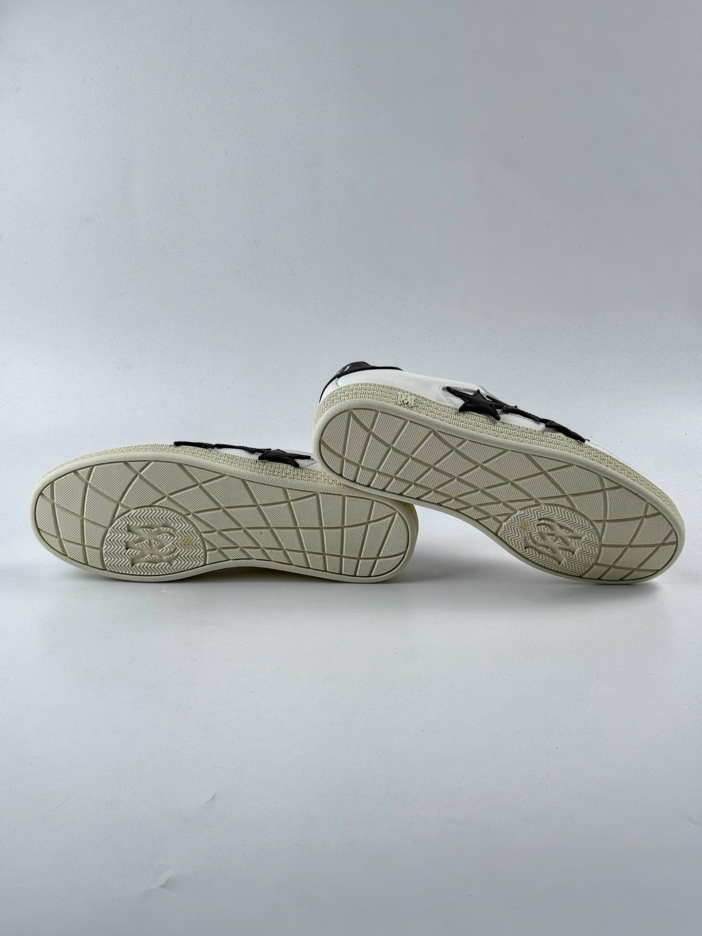 380 Amiri 埃米尔 Skeleton Low-Skel top Sneakers 骨骼系列情侣鞋 低帮运动休闲板鞋
