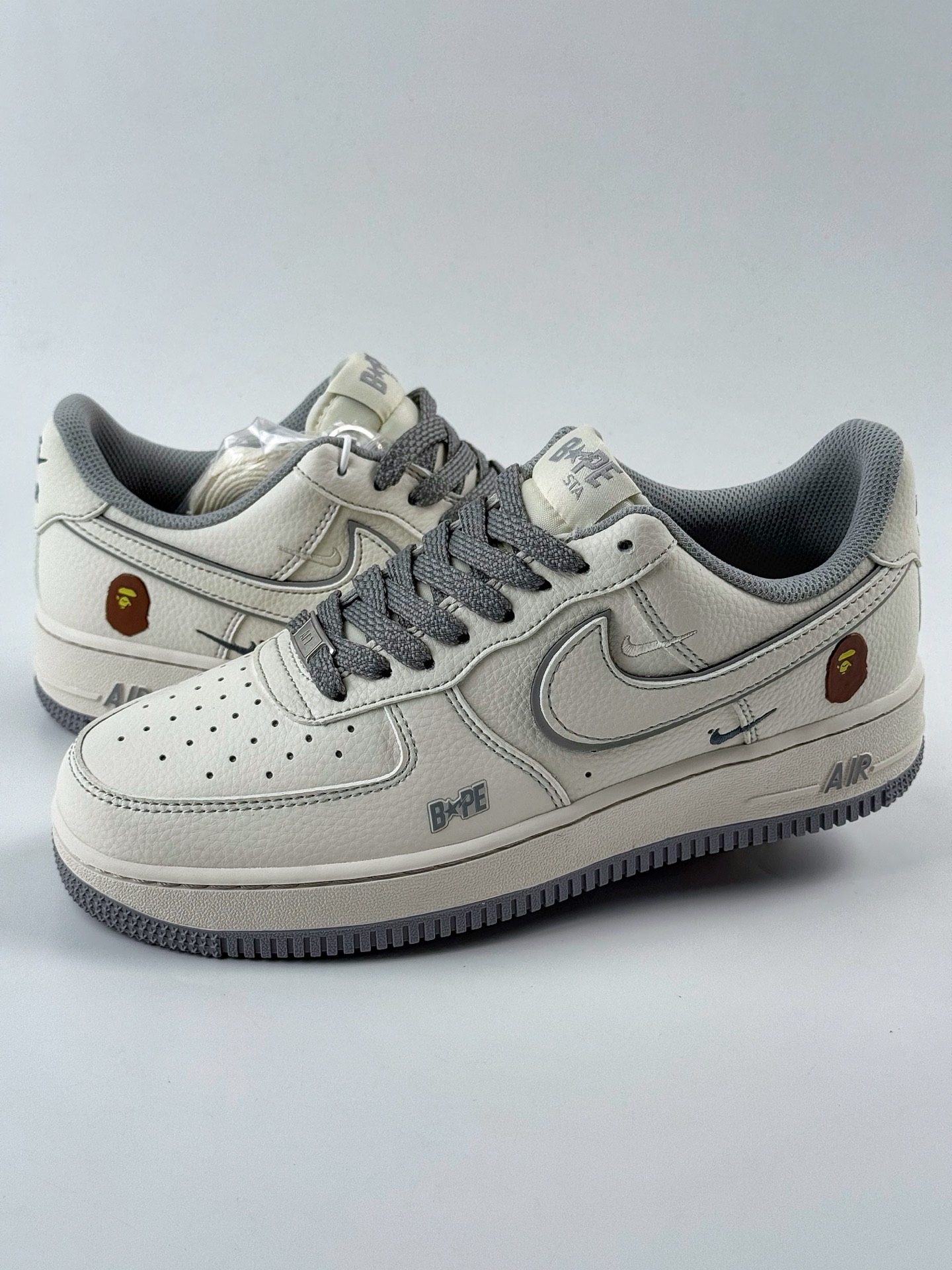 Nike Air Force 1 Low 07 x BAPE 白灰双小钩满天星 HH7518-065