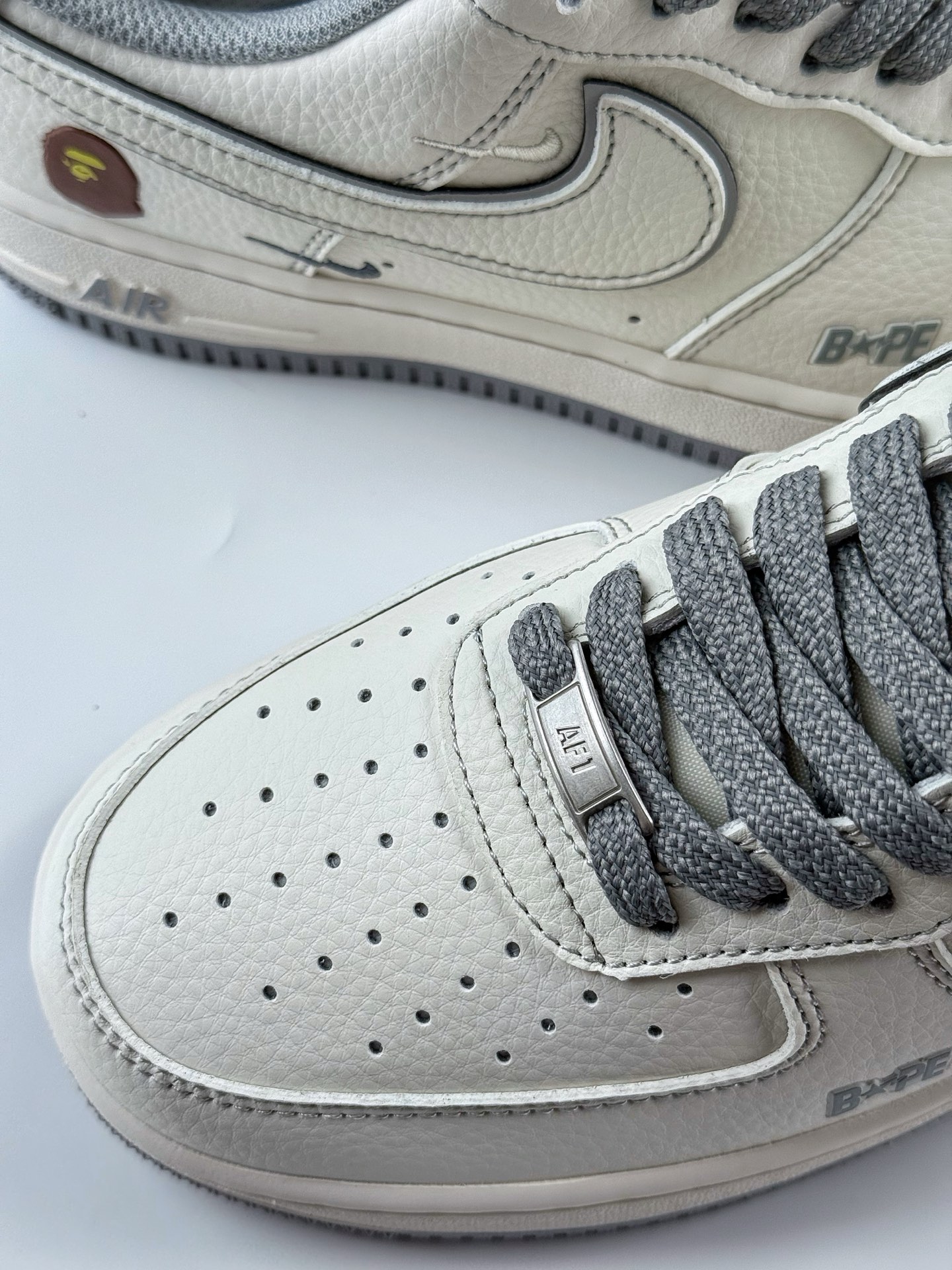 Nike Air Force 1 Low 07 x BAPE 白灰双小钩满天星 HH7518-065