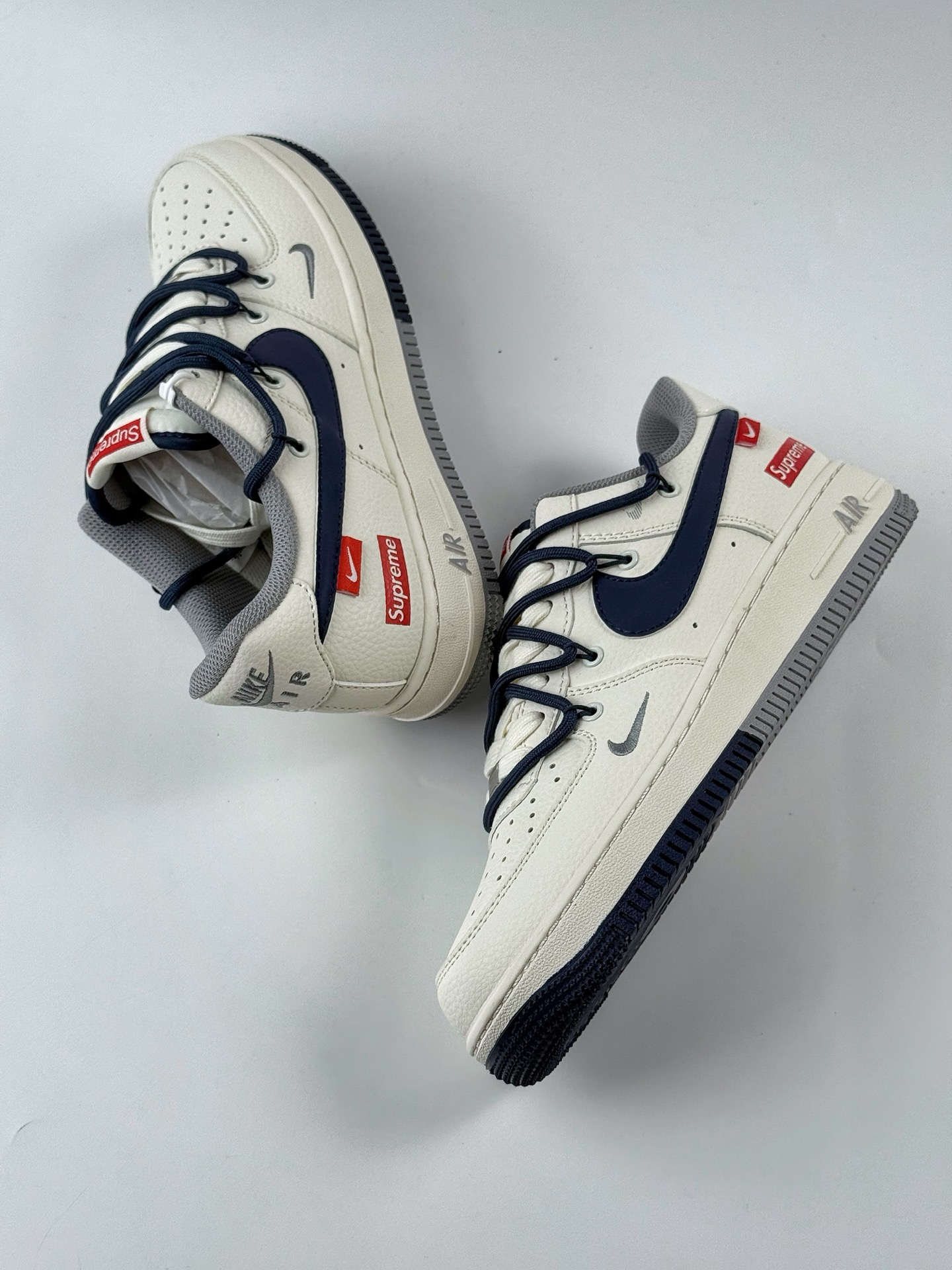 Nike Air Force 1 Low 07 x Supreme 白蓝灰小钩绑带 DM6868-068