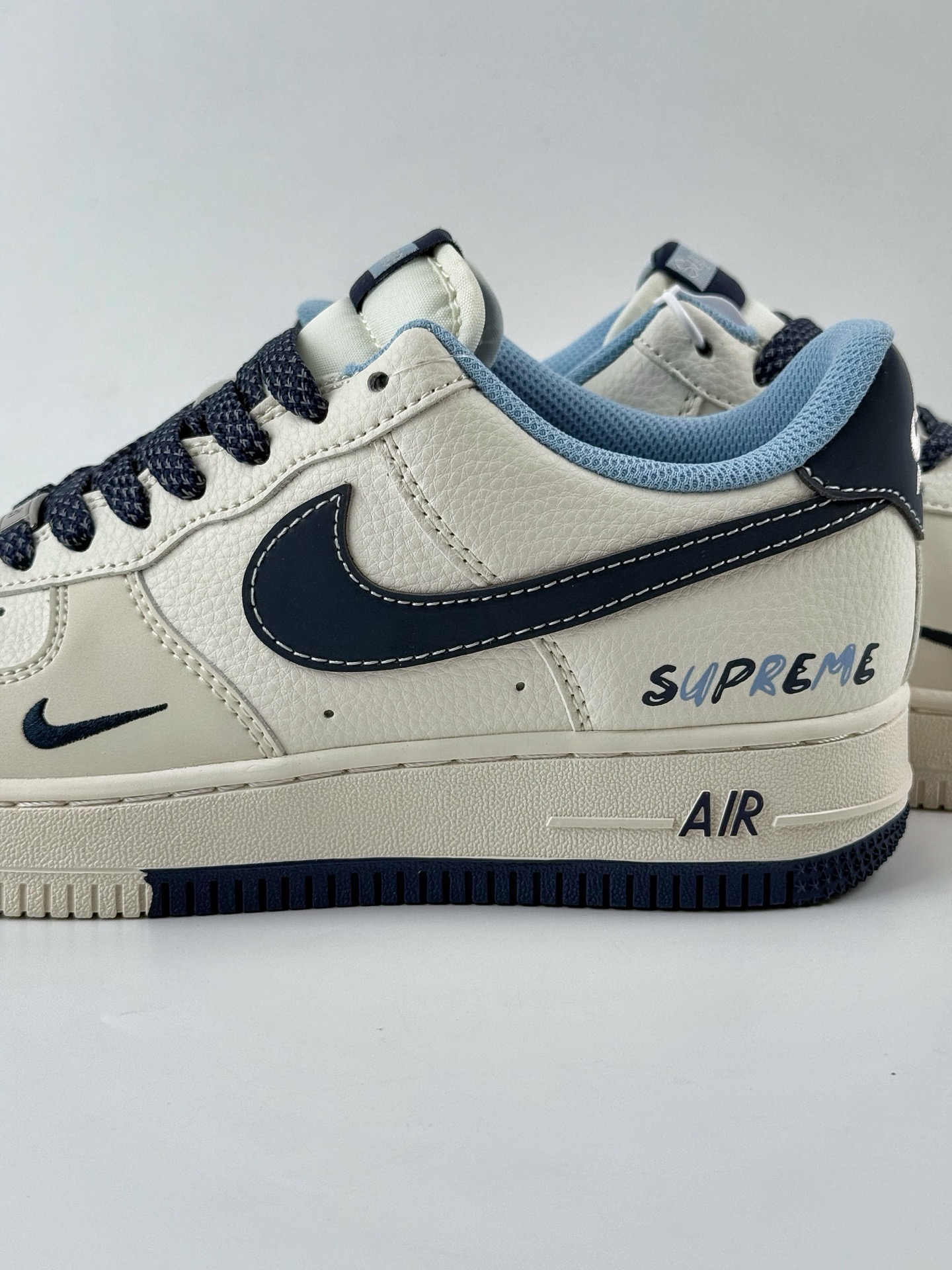 Nike Air Force 1 Low 07 x Supreme 白蓝小钩满天星 XS1958-565