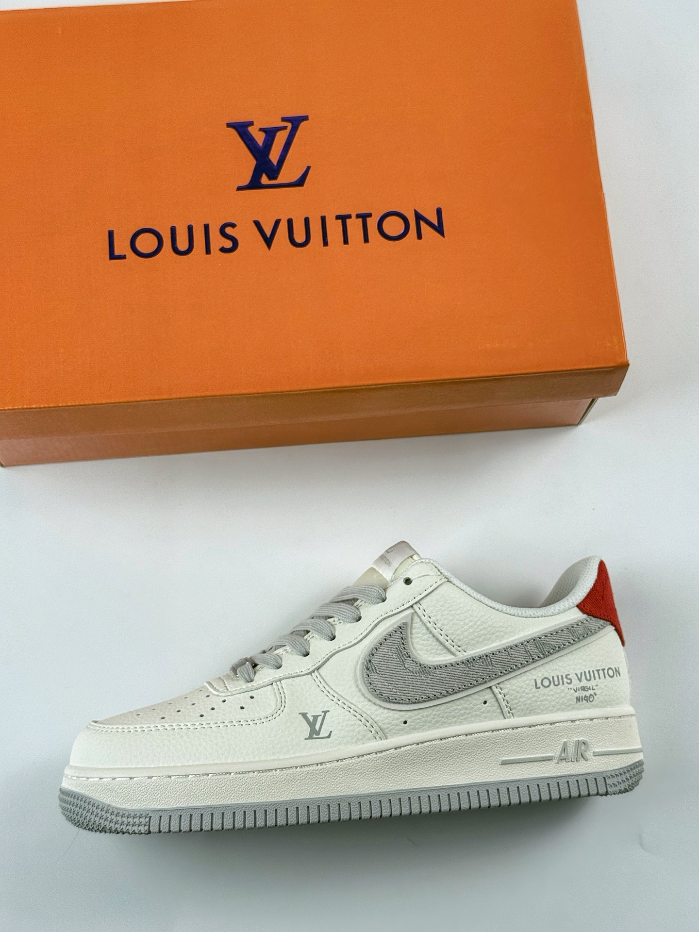 Nike Air Force 1 Low 07 x Louis Vuitton 白灰红 XX3168-135