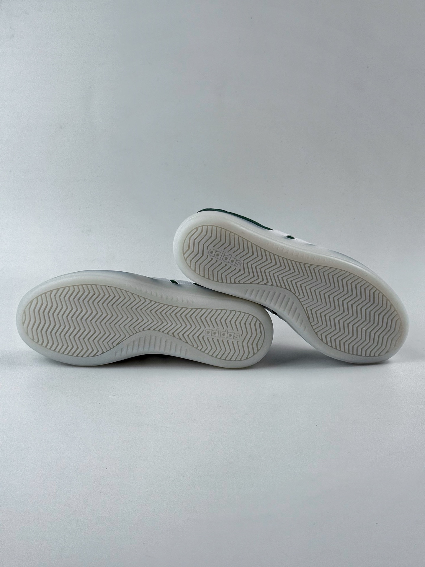 adidas BARREDA DECODE 果冻T头鞋 板鞋德训鞋男女阿迪达斯轻运动鞋 官方 JI2318