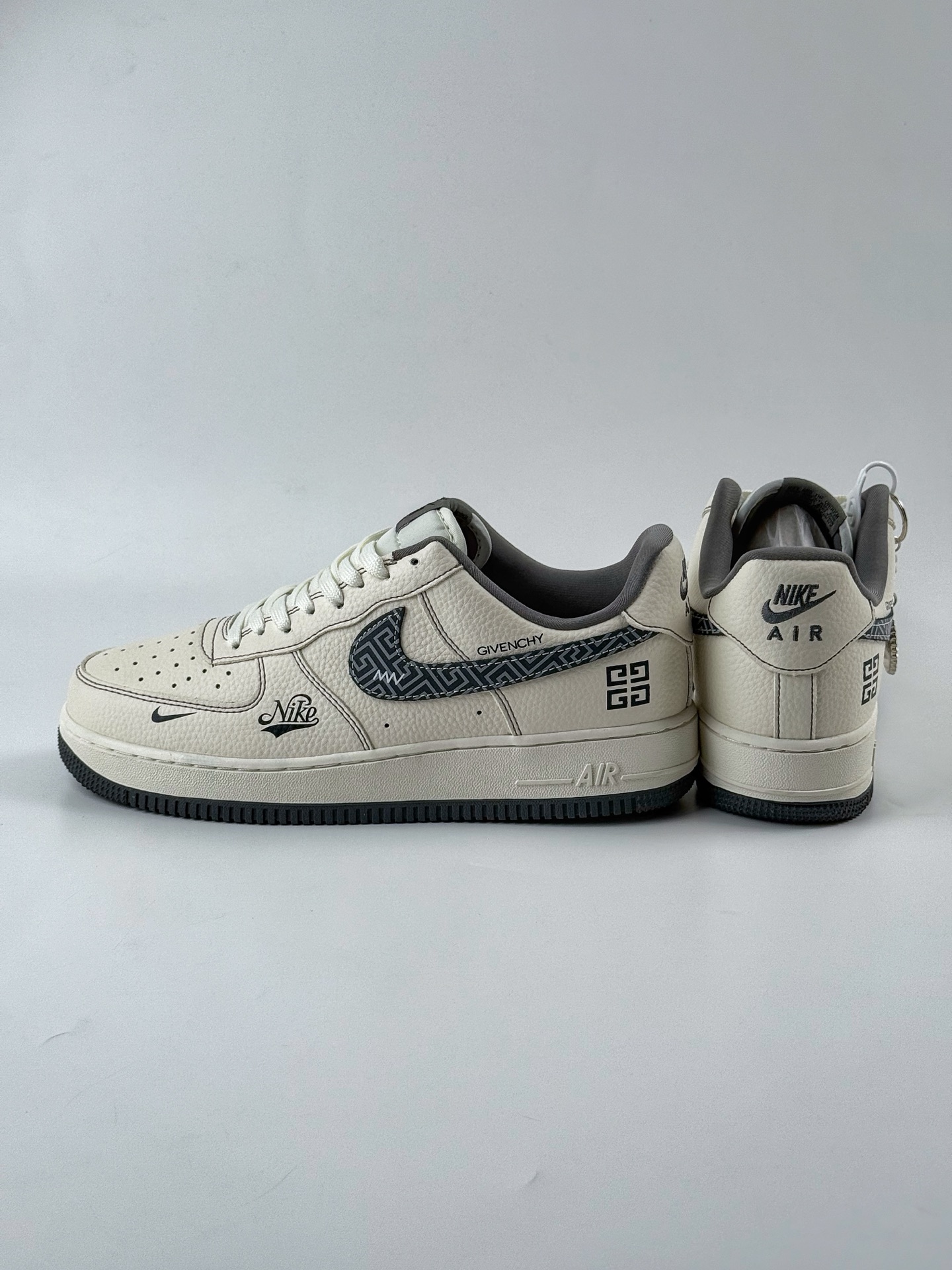 260 Nike Air Force 1 Low 07 x GIVENCHY 白灰小钩 DF0188-057