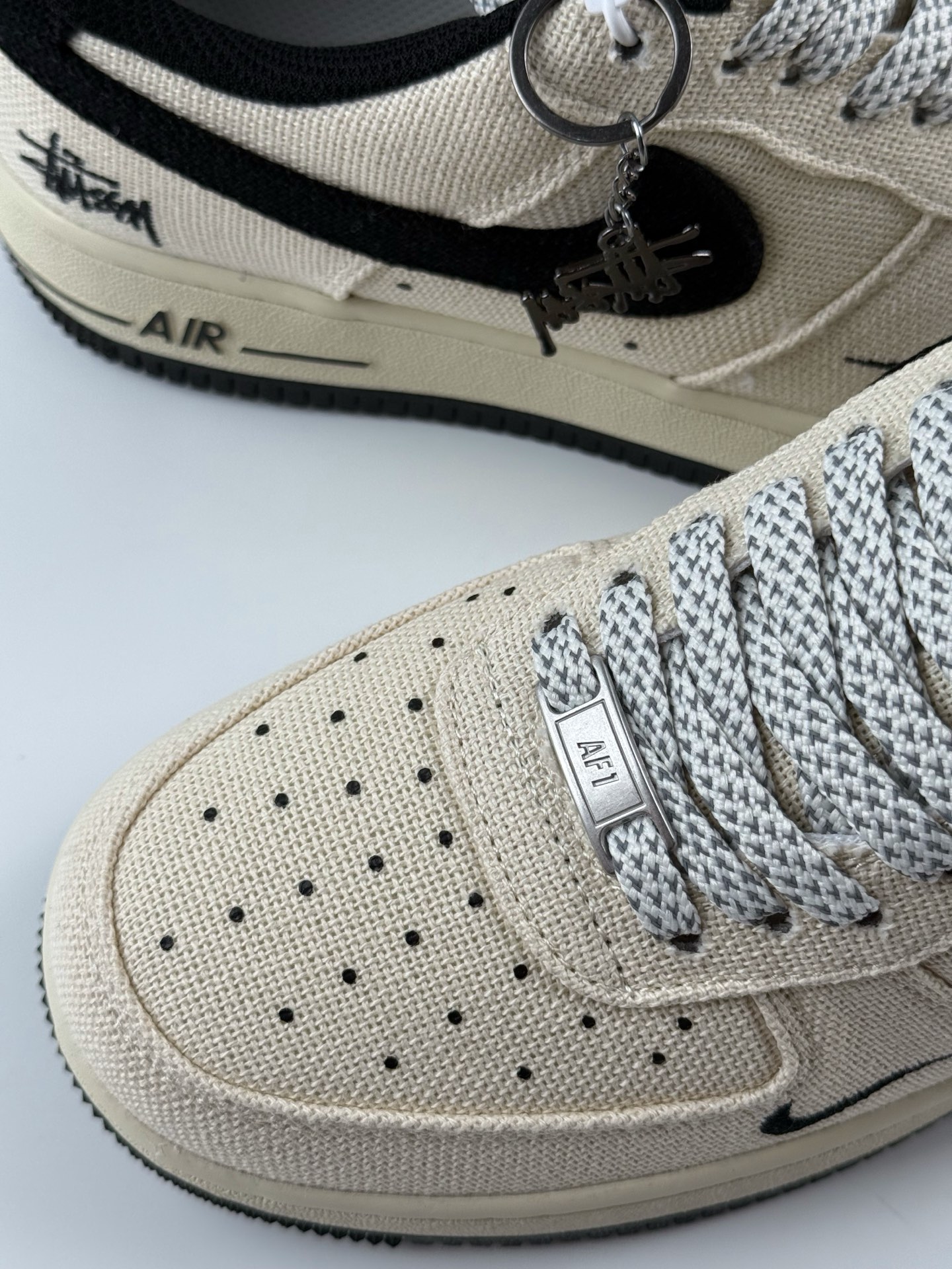 Nike Air Force 1 Low 07 x Stussy 米黑帆布小钩满天星 XX3168-153