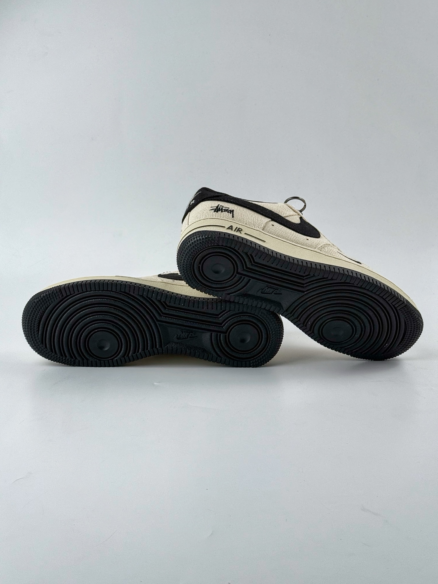 Nike Air Force 1 Low 07 x Stussy 米黑帆布小钩满天星 XX3168-153