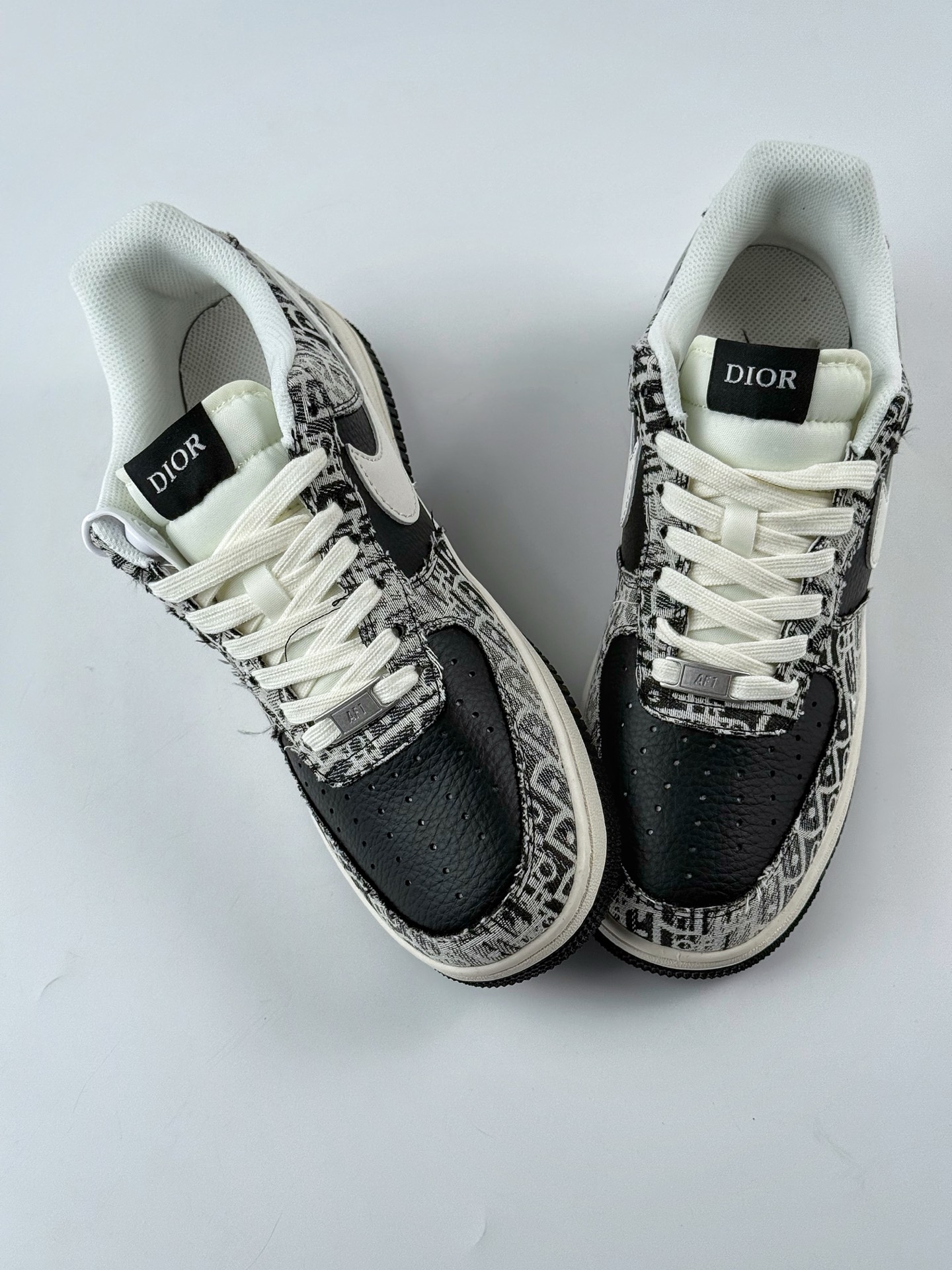 260 Nike Air Force 1 Low 07 x DIOR 白黑 XS1958-581